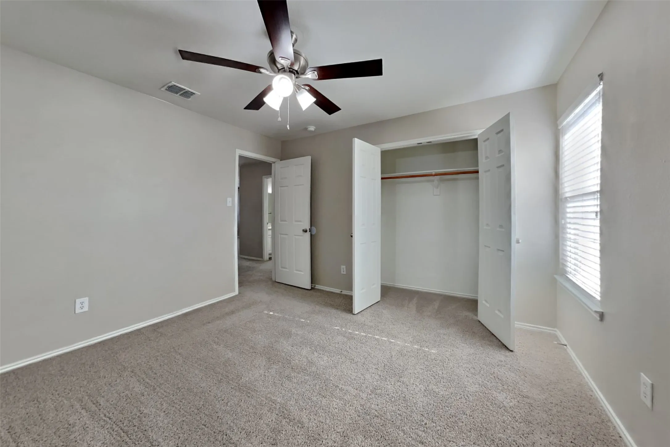 Single Family Residence For Rent in Tarrant County , 8841 Noontide Drive, Fort Worth, Texas 76179, 3 Bedroom, 3 Bathroom, 2 Garage spaces, 2,360 Sqft, built in 2007, mls#21366872, Real Estate Agent in Fort Worth, Homes For Rent in Tarrant county, Homes For Rent in Fort Worth, Realtor in Fort Worth Texas, Real Estate Brokerage Independent Realty Texas, Luminita Cordes Realtor
