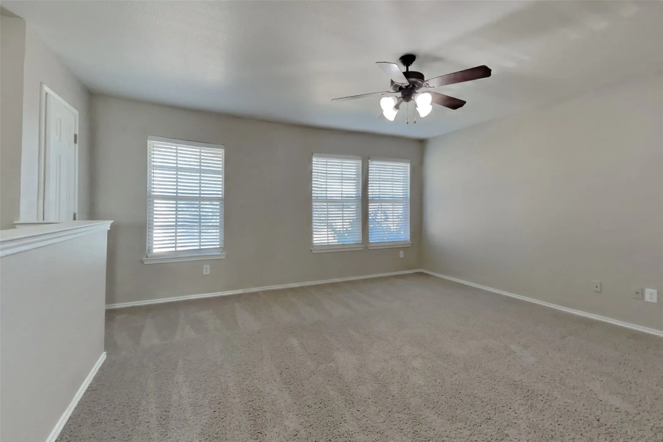 Single Family Residence For Rent in Tarrant County , 8841 Noontide Drive, Fort Worth, Texas 76179, 3 Bedroom, 3 Bathroom, 2 Garage spaces, 2,360 Sqft, built in 2007, mls#21366872, Real Estate Agent in Fort Worth, Homes For Rent in Tarrant county, Homes For Rent in Fort Worth, Realtor in Fort Worth Texas, Real Estate Brokerage Independent Realty Texas, Luminita Cordes Realtor