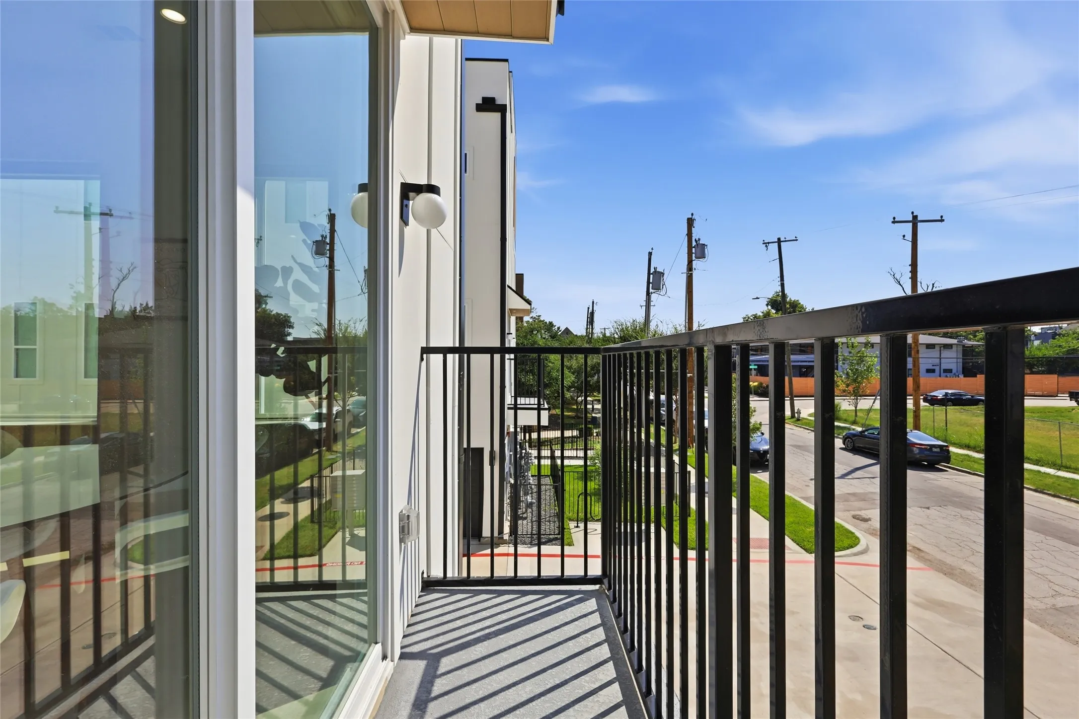 Townhouse For Rent in Dallas County , 4315 San Jacinto Street, Dallas, Texas 75204, 3 Bedroom, 4 Bathroom, 2 Garage spaces, 2,700 Sqft, built in 2026, Price $3,700, mls#21366854, Real Estate Agent in Dallas, Homes For Rent in Dallas county, Homes For Rent in Dallas, Realtor in Dallas Texas, Real Estate Brokerage Independent Realty Texas, Luminita Cordes Realtor