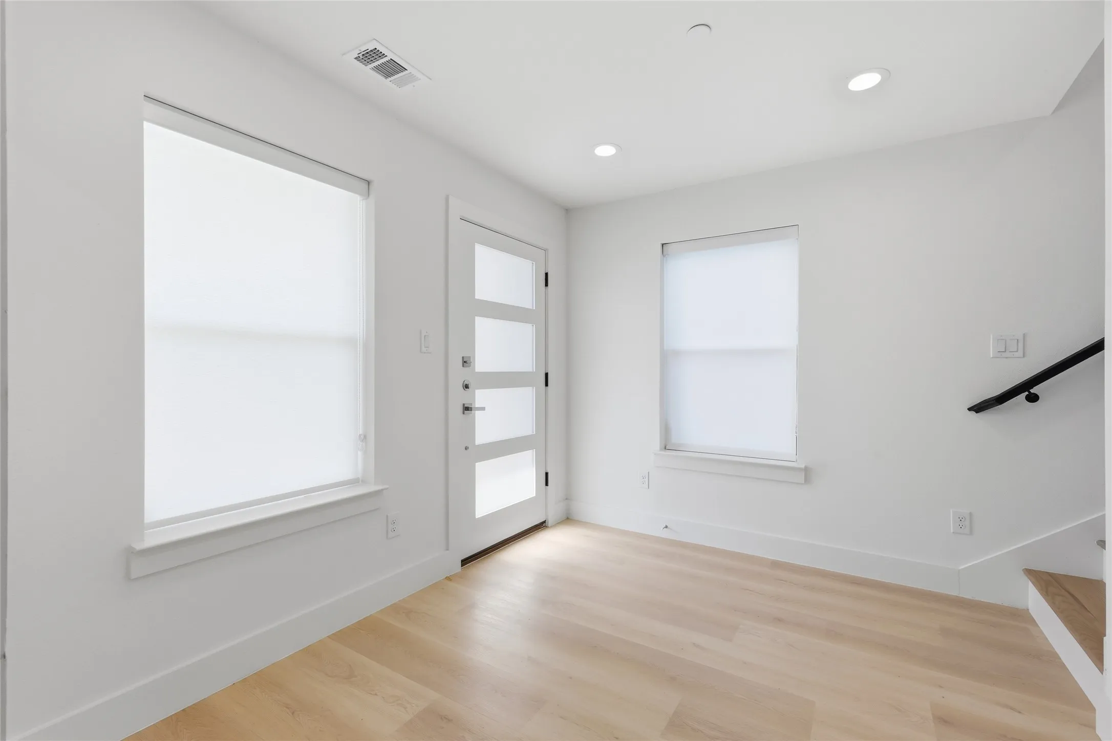 Townhouse For Rent in Dallas County , 4315 San Jacinto Street, Dallas, Texas 75204, 3 Bedroom, 4 Bathroom, 2 Garage spaces, 2,700 Sqft, built in 2026, Price $3,700, mls#21366854, Real Estate Agent in Dallas, Homes For Rent in Dallas county, Homes For Rent in Dallas, Realtor in Dallas Texas, Real Estate Brokerage Independent Realty Texas, Luminita Cordes Realtor