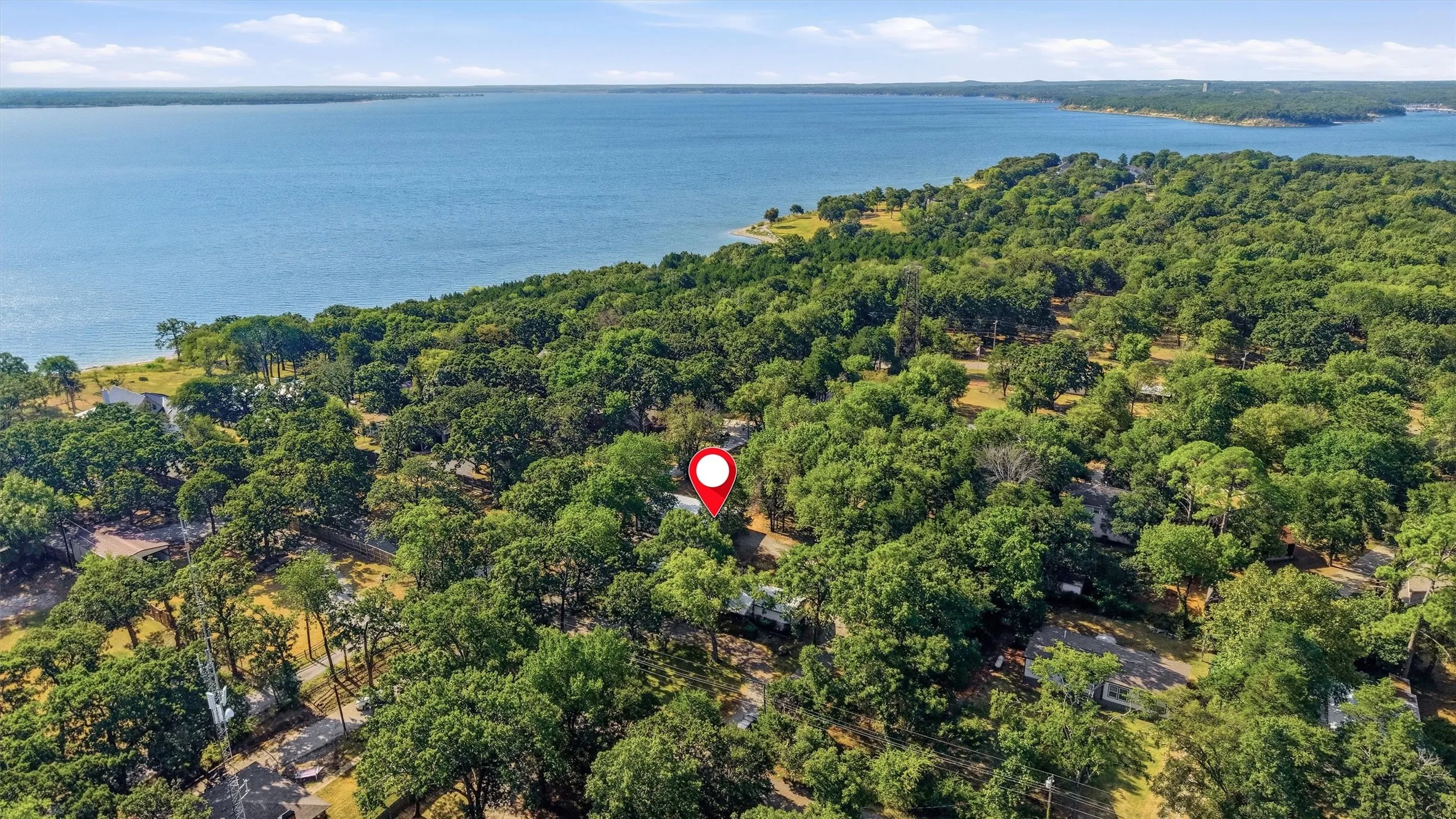 Manufactured Home For Sale in Grayson County , 228 Oklahoma Avenue, Pottsboro, Texas 75076, 3 Bedroom, 2 Bathroom, 4 Garage spaces, 1,216 Sqft, built in 2001, mls#21365862, Real Estate Agent in Pottsboro, Homes For Sale in Grayson county, Homes For Sale in Pottsboro, Realtor in Pottsboro Texas, Real Estate Brokerage Independent Realty Texas, Luminita Cordes Realtor