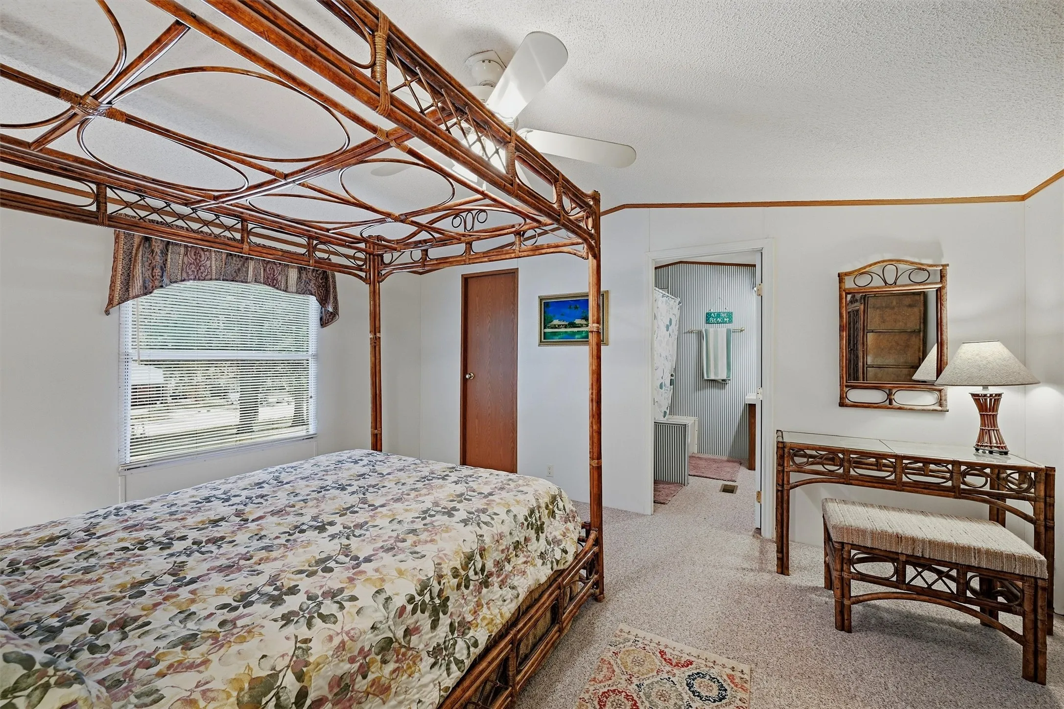 Manufactured Home For Sale in Grayson County , 228 Oklahoma Avenue, Pottsboro, Texas 75076, 3 Bedroom, 2 Bathroom, 4 Garage spaces, 1,216 Sqft, built in 2001, mls#21365862, Real Estate Agent in Pottsboro, Homes For Sale in Grayson county, Homes For Sale in Pottsboro, Realtor in Pottsboro Texas, Real Estate Brokerage Independent Realty Texas, Luminita Cordes Realtor