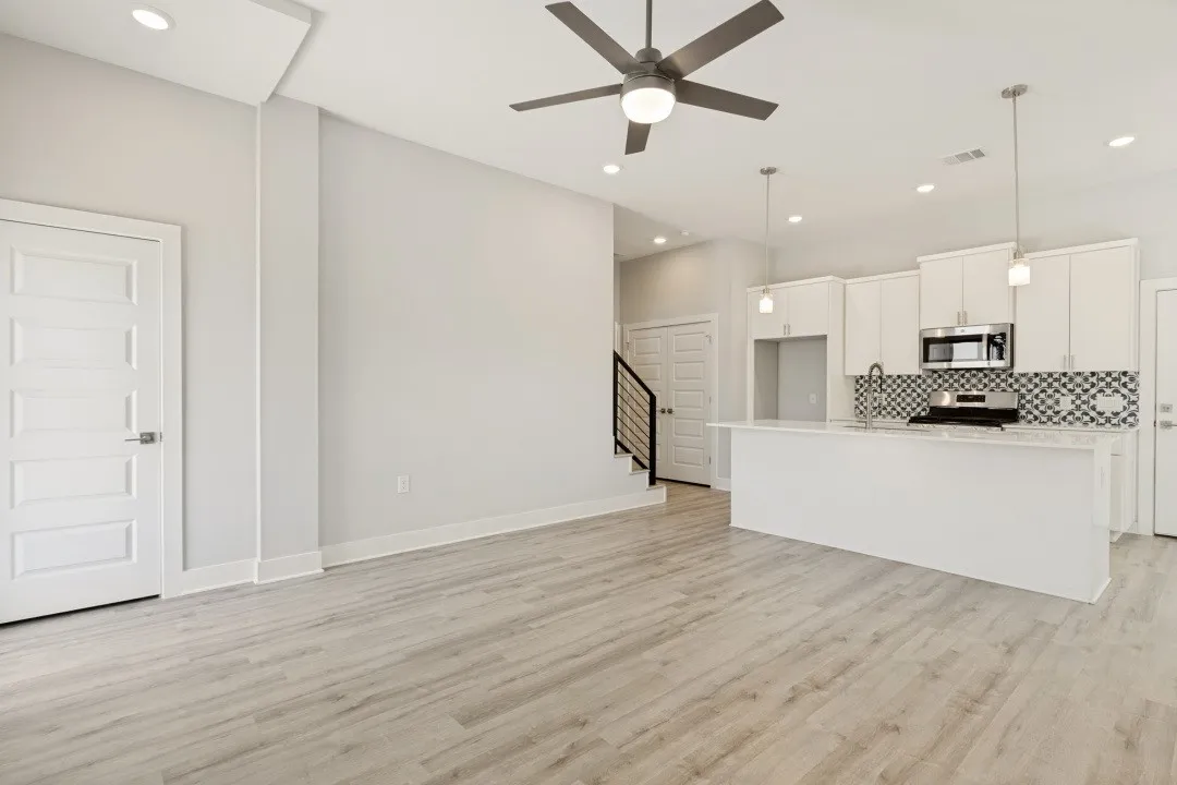 Single Family Residence For Sale in Travis County , 1042 Rosemont Street 1, Austin, Texas 78723, 3 Bedroom, 4 Bathroom, 1 Garage spaces, 2,536 Sqft, built in 2022, mls#21365155, Real Estate Agent in Austin, Homes For Sale in Travis county, Homes For Sale in Austin, Realtor in Austin Texas, Real Estate Brokerage Independent Realty Texas, Luminita Cordes Realtor