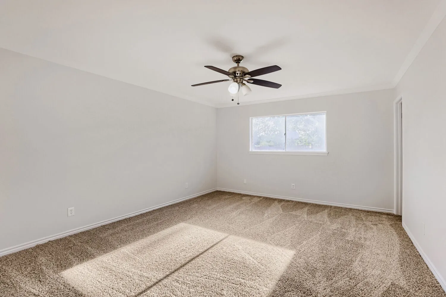 Single Family Residence For Sale in Collin County , 1309 Whitehall Drive, Plano, Texas 75023, 3 Bedroom, 2 Bathroom, 2 Garage spaces, 1,744 Sqft, built in 1974, mls#21366873, Real Estate Agent in Plano, Homes For Sale in Collin county, Homes For Sale in Plano, Realtor in Plano Texas, Real Estate Brokerage Independent Realty Texas, Luminita Cordes Realtor