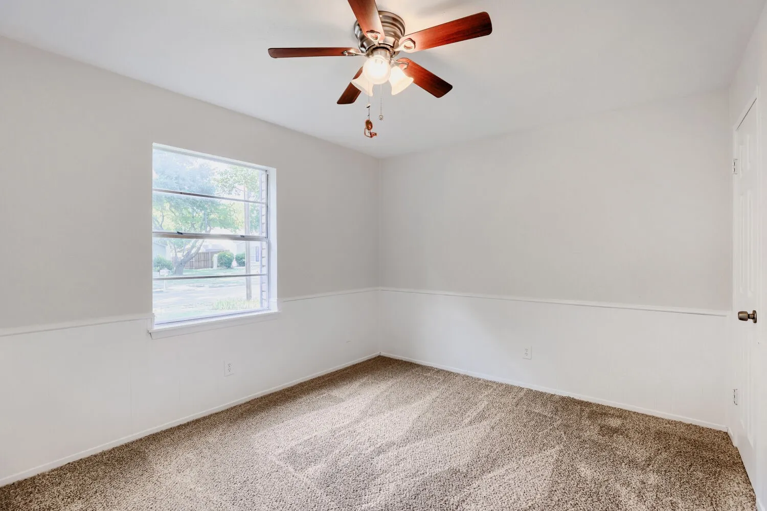 Single Family Residence For Sale in Collin County , 1309 Whitehall Drive, Plano, Texas 75023, 3 Bedroom, 2 Bathroom, 2 Garage spaces, 1,744 Sqft, built in 1974, mls#21366873, Real Estate Agent in Plano, Homes For Sale in Collin county, Homes For Sale in Plano, Realtor in Plano Texas, Real Estate Brokerage Independent Realty Texas, Luminita Cordes Realtor
