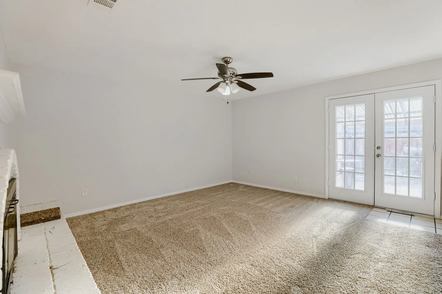Single Family Residence For Sale in Collin County , 1309 Whitehall Drive, Plano, Texas 75023, 3 Bedroom, 2 Bathroom, 2 Garage spaces, 1,744 Sqft, built in 1974, mls#21366873, Real Estate Agent in Plano, Homes For Sale in Collin county, Homes For Sale in Plano, Realtor in Plano Texas, Real Estate Brokerage Independent Realty Texas, Luminita Cordes Realtor