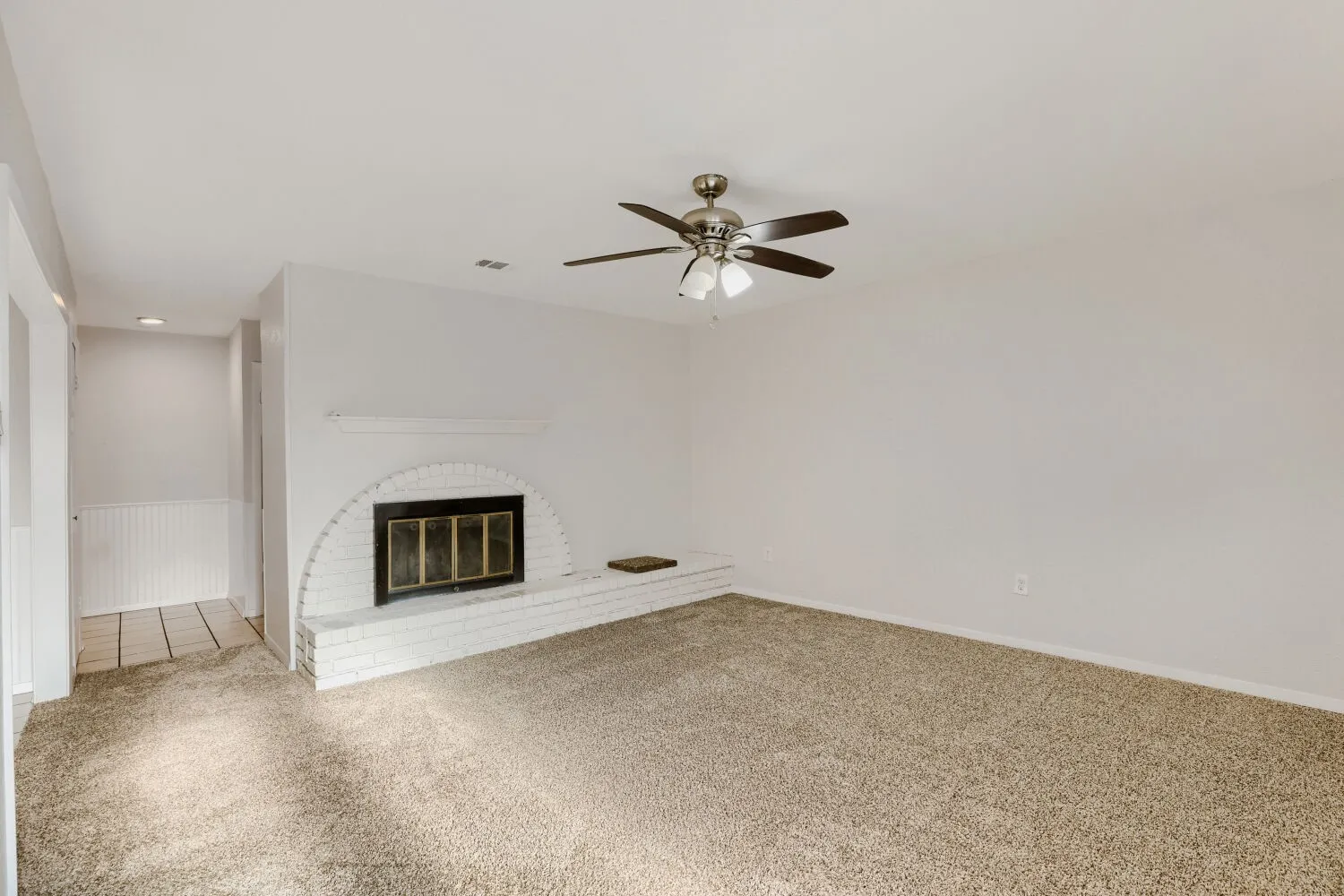 Single Family Residence For Sale in Collin County , 1309 Whitehall Drive, Plano, Texas 75023, 3 Bedroom, 2 Bathroom, 2 Garage spaces, 1,744 Sqft, built in 1974, mls#21366873, Real Estate Agent in Plano, Homes For Sale in Collin county, Homes For Sale in Plano, Realtor in Plano Texas, Real Estate Brokerage Independent Realty Texas, Luminita Cordes Realtor