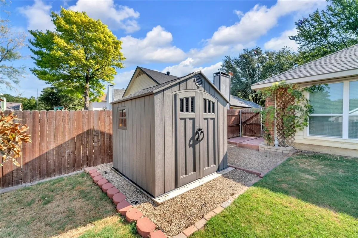 Shed