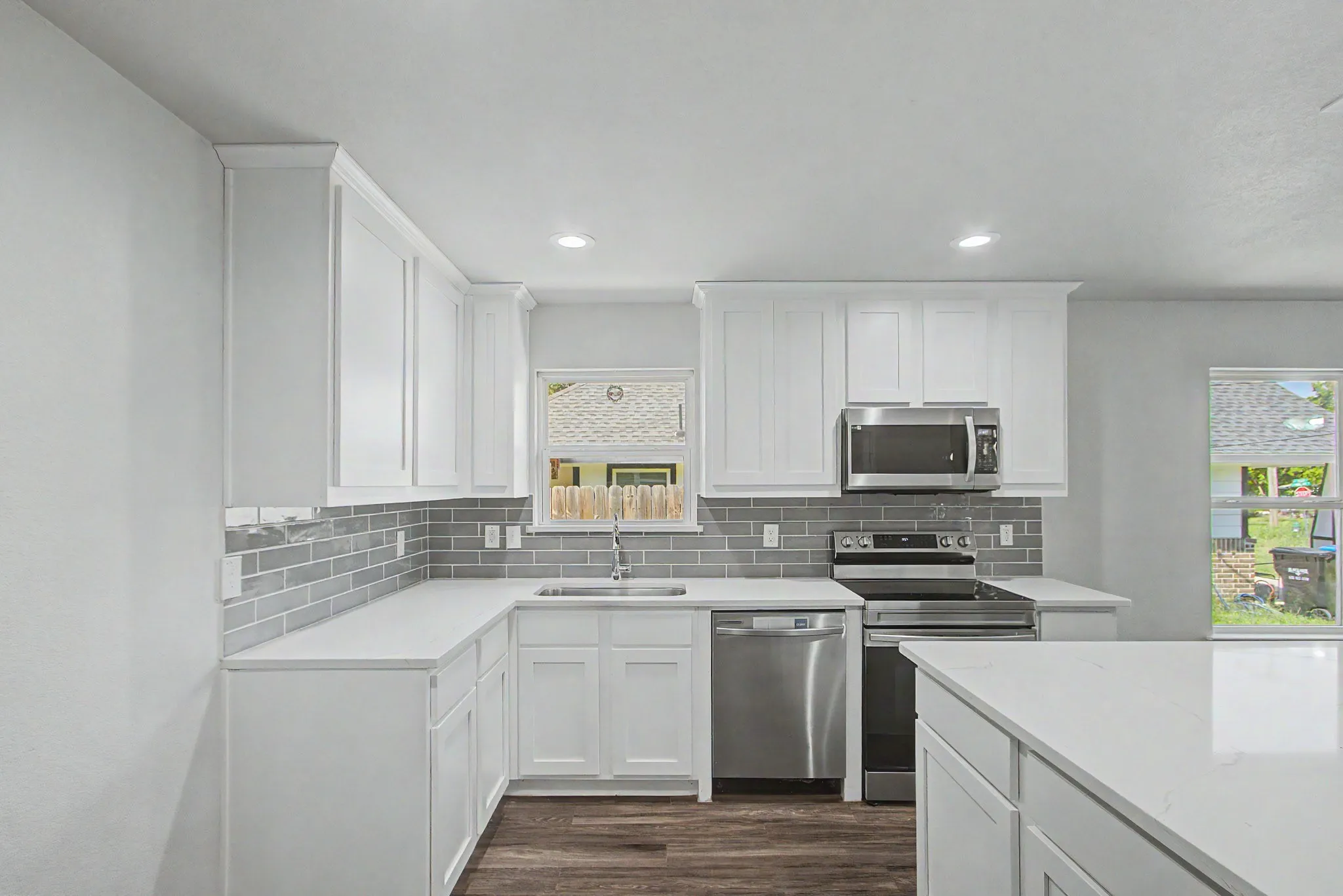 Single Family Residence For Sale in Hunt County , 3055 Silver Street, Greenville, Texas 75401, 4 Bedroom, 3 Bathroom, Garage spaces, 1,652 Sqft, built in 2022, mls#21361227, Real Estate Agent in Greenville, Homes For Sale in Hunt county, Homes For Sale in Greenville, Realtor in Greenville Texas, Real Estate Brokerage Independent Realty Texas, Luminita Cordes Realtor