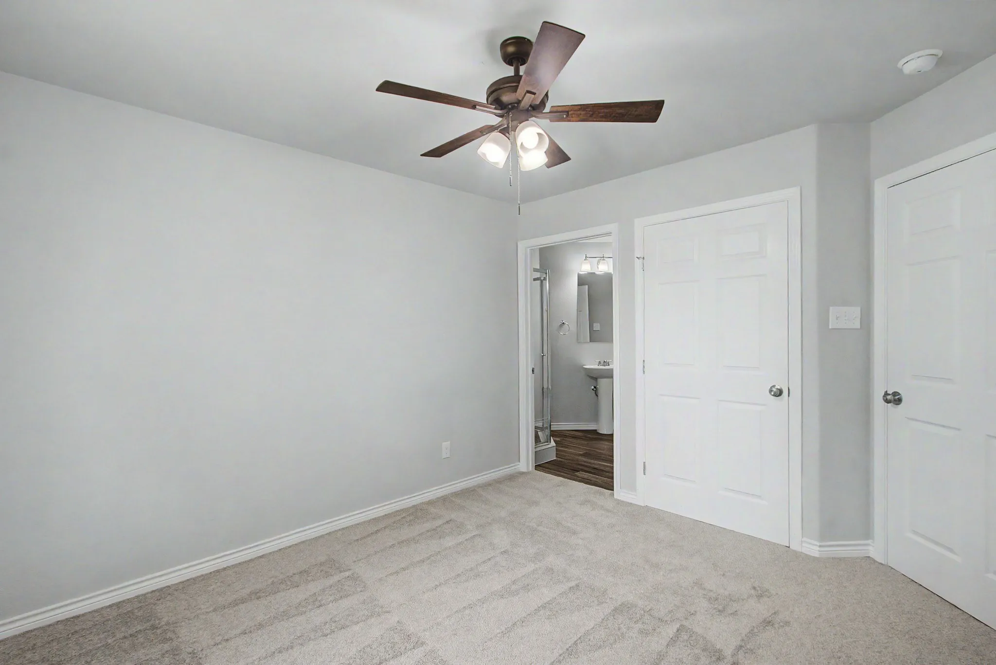 Single Family Residence For Sale in Hunt County , 3055 Silver Street, Greenville, Texas 75401, 4 Bedroom, 3 Bathroom, Garage spaces, 1,652 Sqft, built in 2022, mls#21361227, Real Estate Agent in Greenville, Homes For Sale in Hunt county, Homes For Sale in Greenville, Realtor in Greenville Texas, Real Estate Brokerage Independent Realty Texas, Luminita Cordes Realtor