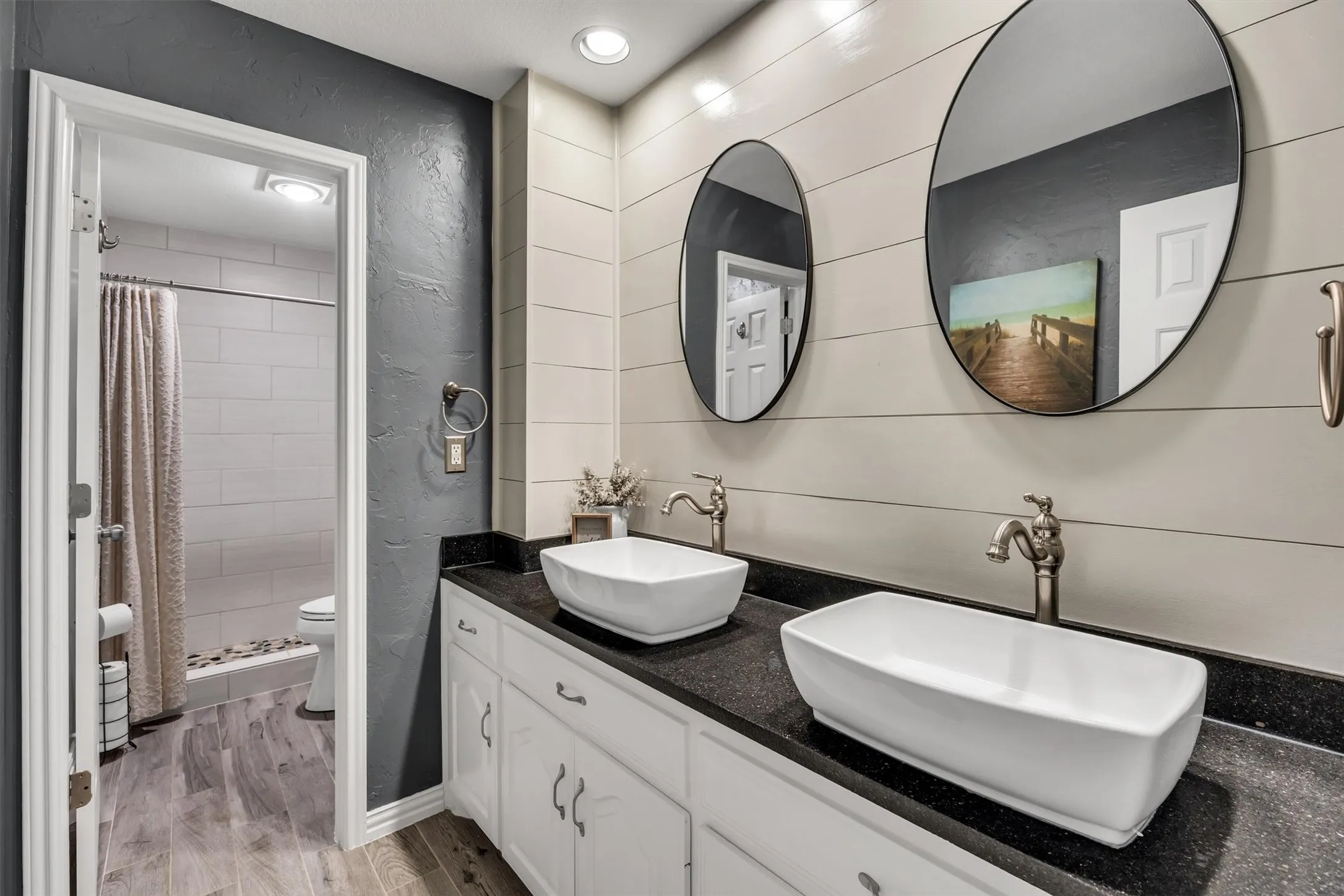 Single Family Residence For Sale in Dallas County , 1324 Coral Drive, Coppell, Texas 75019, 5 Bedroom, 4 Bathroom, 2 Garage spaces, 3,489 Sqft, built in 1994, mls#21366561, Real Estate Agent in Coppell, Homes For Sale in Dallas county, Homes For Sale in Coppell, Realtor in Coppell Texas, Real Estate Brokerage Independent Realty Texas, Luminita Cordes Realtor
