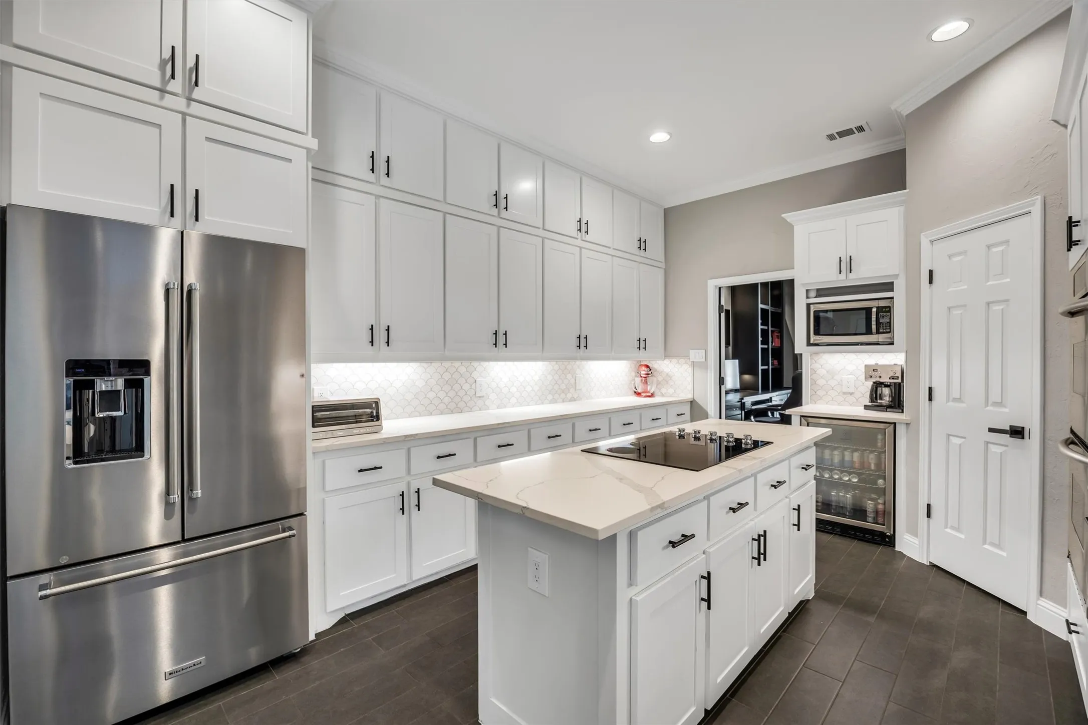 Single Family Residence For Sale in Dallas County , 1324 Coral Drive, Coppell, Texas 75019, 5 Bedroom, 4 Bathroom, 2 Garage spaces, 3,489 Sqft, built in 1994, mls#21366561, Real Estate Agent in Coppell, Homes For Sale in Dallas county, Homes For Sale in Coppell, Realtor in Coppell Texas, Real Estate Brokerage Independent Realty Texas, Luminita Cordes Realtor