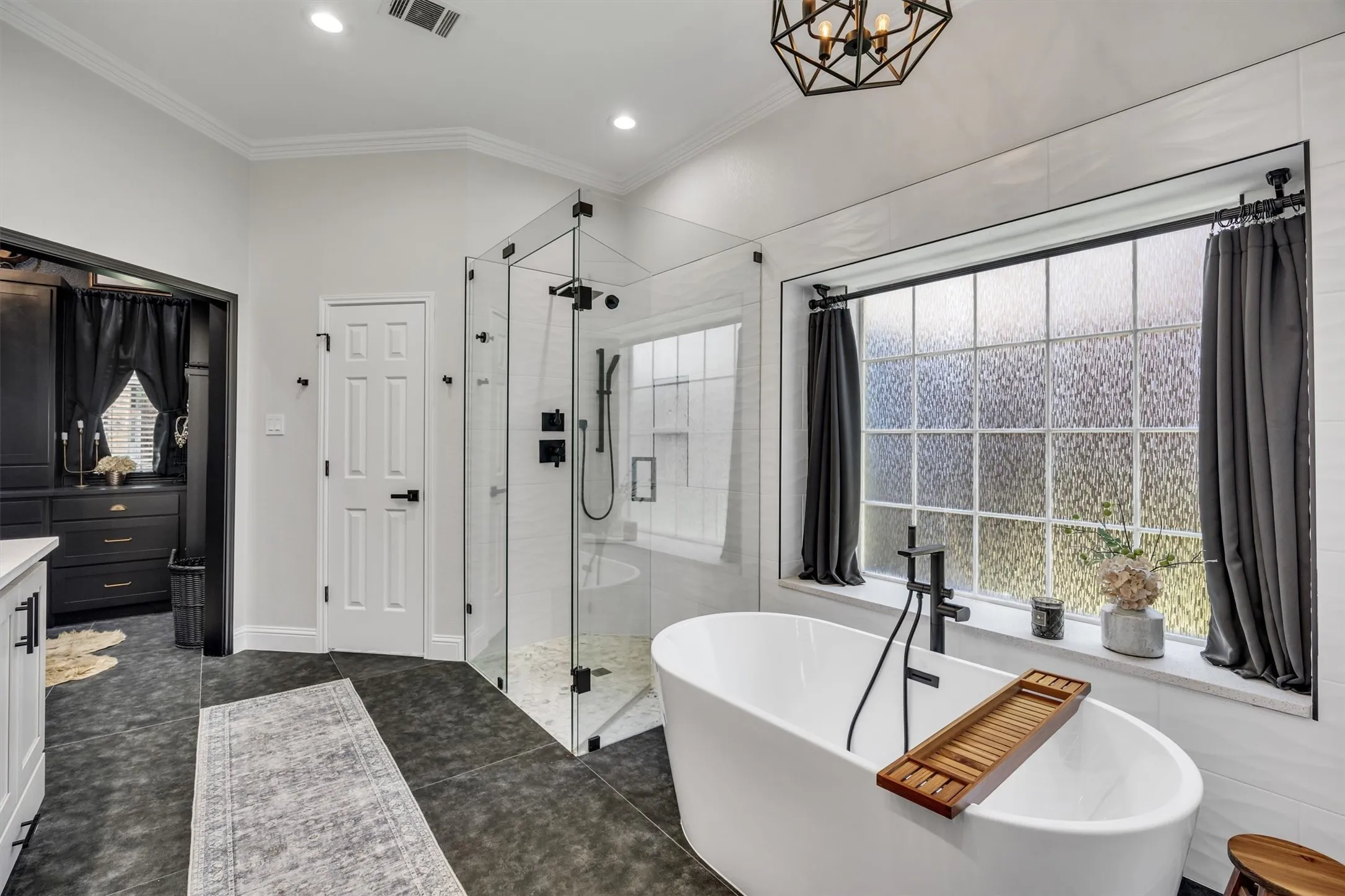 Single Family Residence For Sale in Dallas County , 1324 Coral Drive, Coppell, Texas 75019, 5 Bedroom, 4 Bathroom, 2 Garage spaces, 3,489 Sqft, built in 1994, mls#21366561, Real Estate Agent in Coppell, Homes For Sale in Dallas county, Homes For Sale in Coppell, Realtor in Coppell Texas, Real Estate Brokerage Independent Realty Texas, Luminita Cordes Realtor