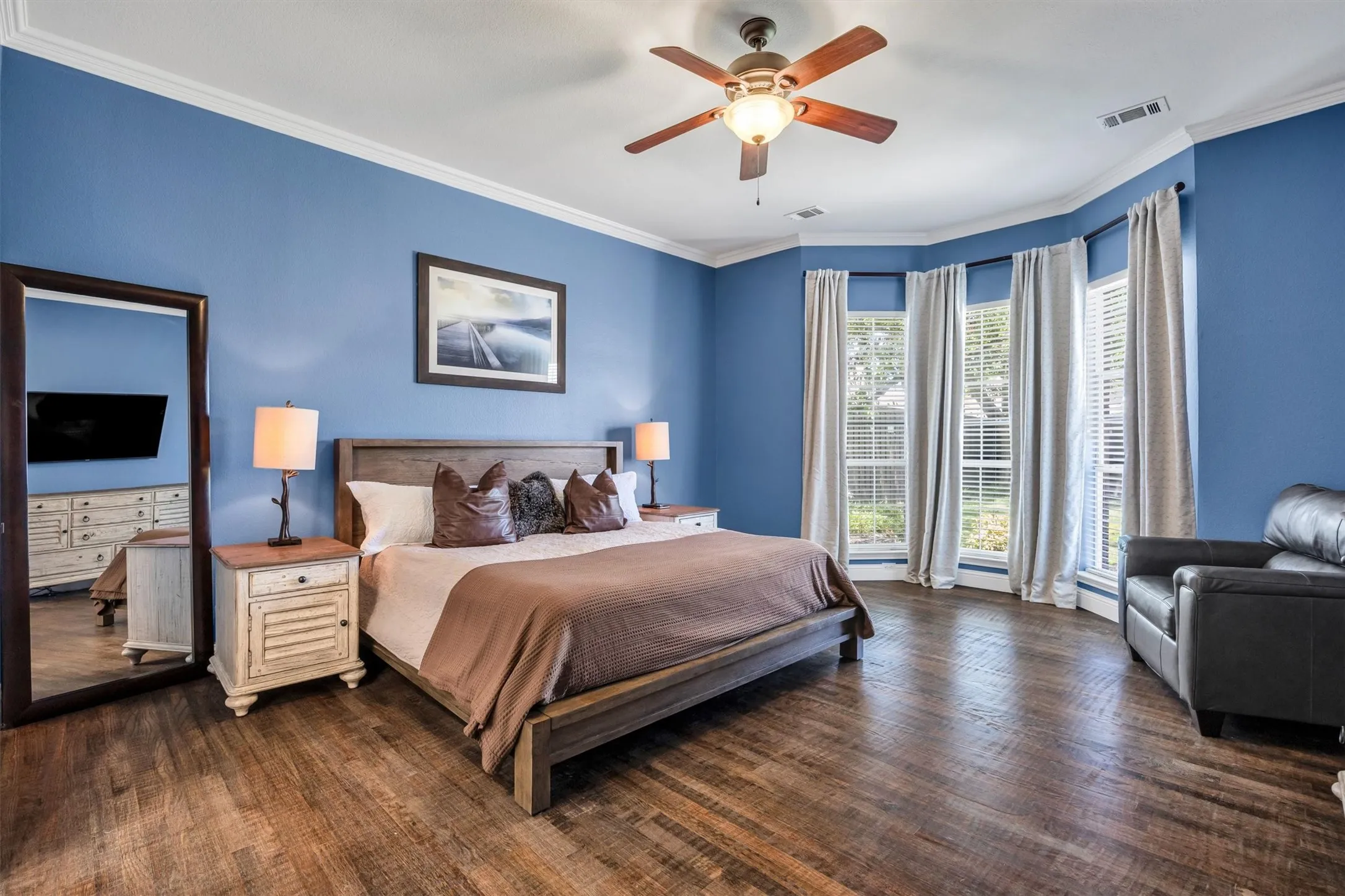 Single Family Residence For Sale in Dallas County , 1324 Coral Drive, Coppell, Texas 75019, 5 Bedroom, 4 Bathroom, 2 Garage spaces, 3,489 Sqft, built in 1994, mls#21366561, Real Estate Agent in Coppell, Homes For Sale in Dallas county, Homes For Sale in Coppell, Realtor in Coppell Texas, Real Estate Brokerage Independent Realty Texas, Luminita Cordes Realtor