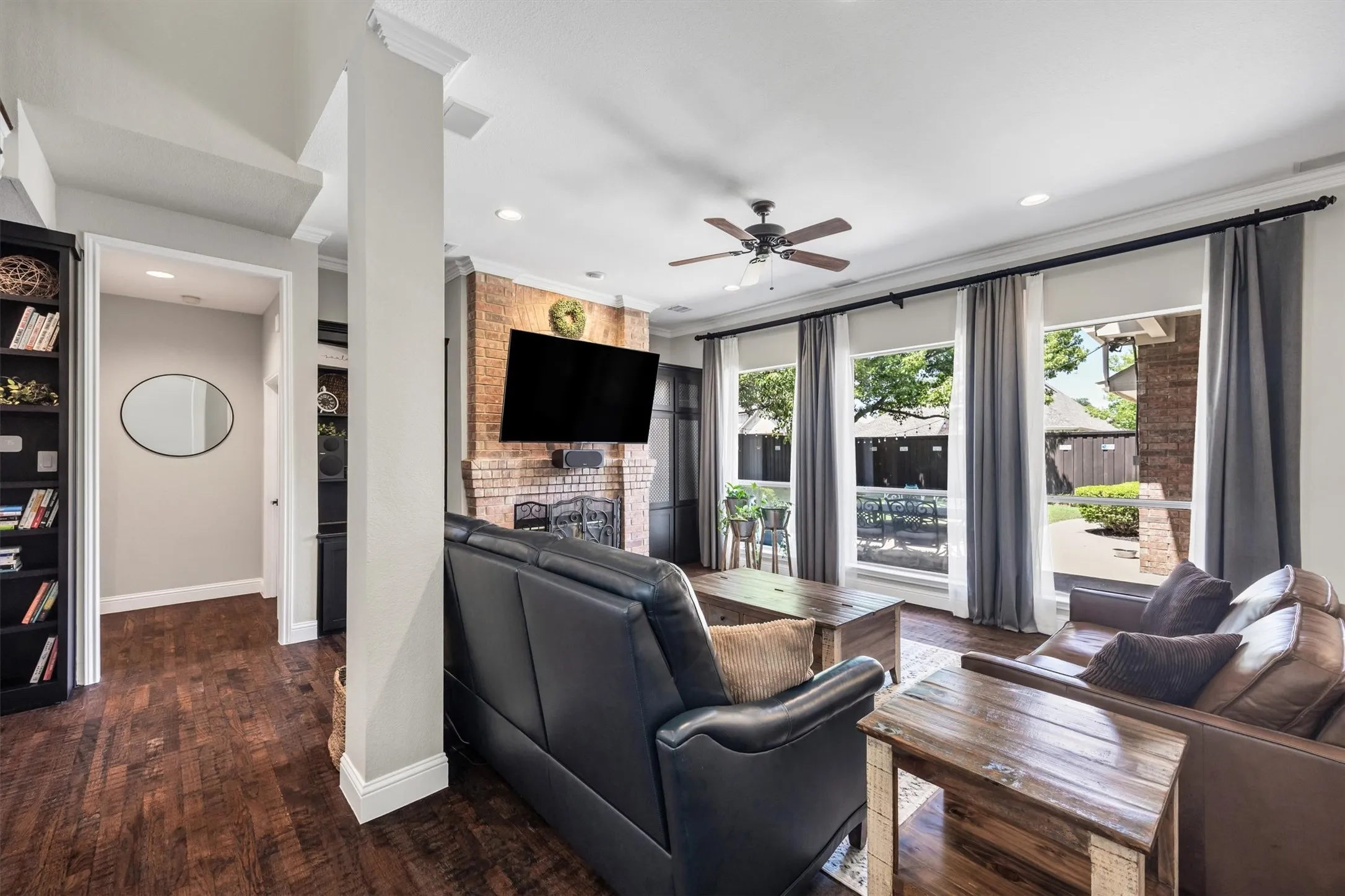 Single Family Residence For Sale in Dallas County , 1324 Coral Drive, Coppell, Texas 75019, 5 Bedroom, 4 Bathroom, 2 Garage spaces, 3,489 Sqft, built in 1994, mls#21366561, Real Estate Agent in Coppell, Homes For Sale in Dallas county, Homes For Sale in Coppell, Realtor in Coppell Texas, Real Estate Brokerage Independent Realty Texas, Luminita Cordes Realtor