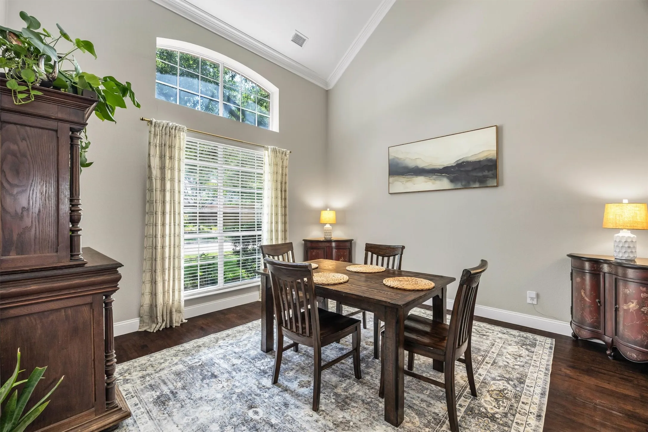 Single Family Residence For Sale in Dallas County , 1324 Coral Drive, Coppell, Texas 75019, 5 Bedroom, 4 Bathroom, 2 Garage spaces, 3,489 Sqft, built in 1994, mls#21366561, Real Estate Agent in Coppell, Homes For Sale in Dallas county, Homes For Sale in Coppell, Realtor in Coppell Texas, Real Estate Brokerage Independent Realty Texas, Luminita Cordes Realtor