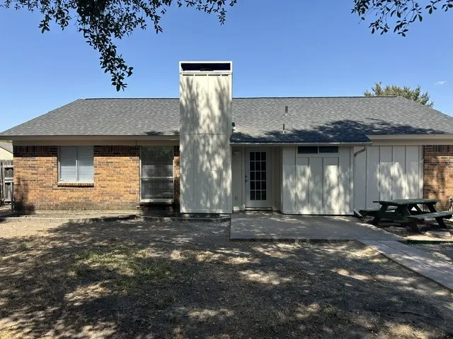 Single Family Residence For Rent in Rockwall County , 158 Brockway Drive, Rockwall, Texas 75032, 3 Bedroom, 2 Bathroom, 2 Garage spaces, 1,274 Sqft, built in 1985, mls#21366878, Real Estate Agent in Rockwall, Homes For Rent in Rockwall county, Homes For Rent in Rockwall, Realtor in Rockwall Texas, Real Estate Brokerage Independent Realty Texas, Luminita Cordes Realtor