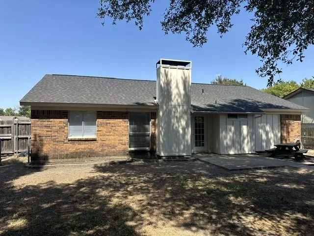 Single Family Residence For Rent in Rockwall County , 158 Brockway Drive, Rockwall, Texas 75032, 3 Bedroom, 2 Bathroom, 2 Garage spaces, 1,274 Sqft, built in 1985, mls#21366878, Real Estate Agent in Rockwall, Homes For Rent in Rockwall county, Homes For Rent in Rockwall, Realtor in Rockwall Texas, Real Estate Brokerage Independent Realty Texas, Luminita Cordes Realtor