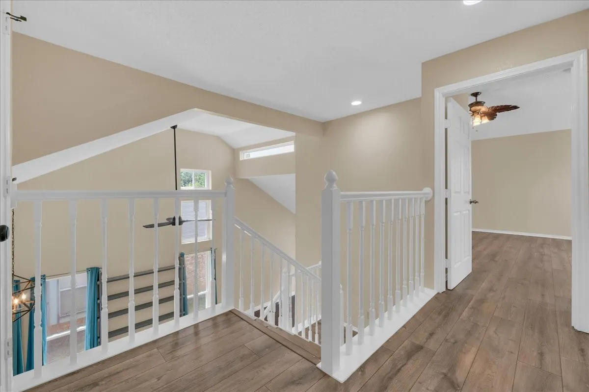 Single Family Residence For Sale in Tarrant County , 2971 Seguin Trail, Fort Worth, Texas 76118, 4 Bedroom, 3 Bathroom, 3 Garage spaces, 2,181 Sqft, built in 1992, mls#21366881, Real Estate Agent in Fort Worth, Homes For Sale in Tarrant county, Homes For Sale in Fort Worth, Realtor in Fort Worth Texas, Real Estate Brokerage Independent Realty Texas, Luminita Cordes Realtor
