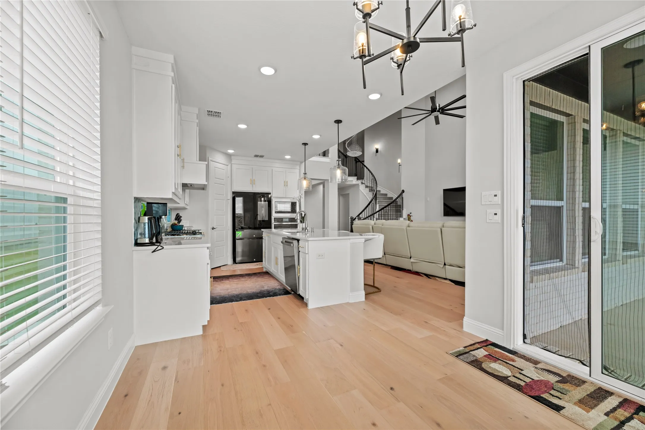 Single Family Residence For Rent in Collin County , 10609 Grayhead Drive, Frisco, Texas 75035, 5 Bedroom, 4 Bathroom, 2 Garage spaces, 3,670 Sqft, built in 2023, mls#21366420, Real Estate Agent in Frisco, Homes For Rent in Collin county, Homes For Rent in Frisco, Realtor in Frisco Texas, Real Estate Brokerage Independent Realty Texas, Luminita Cordes Realtor