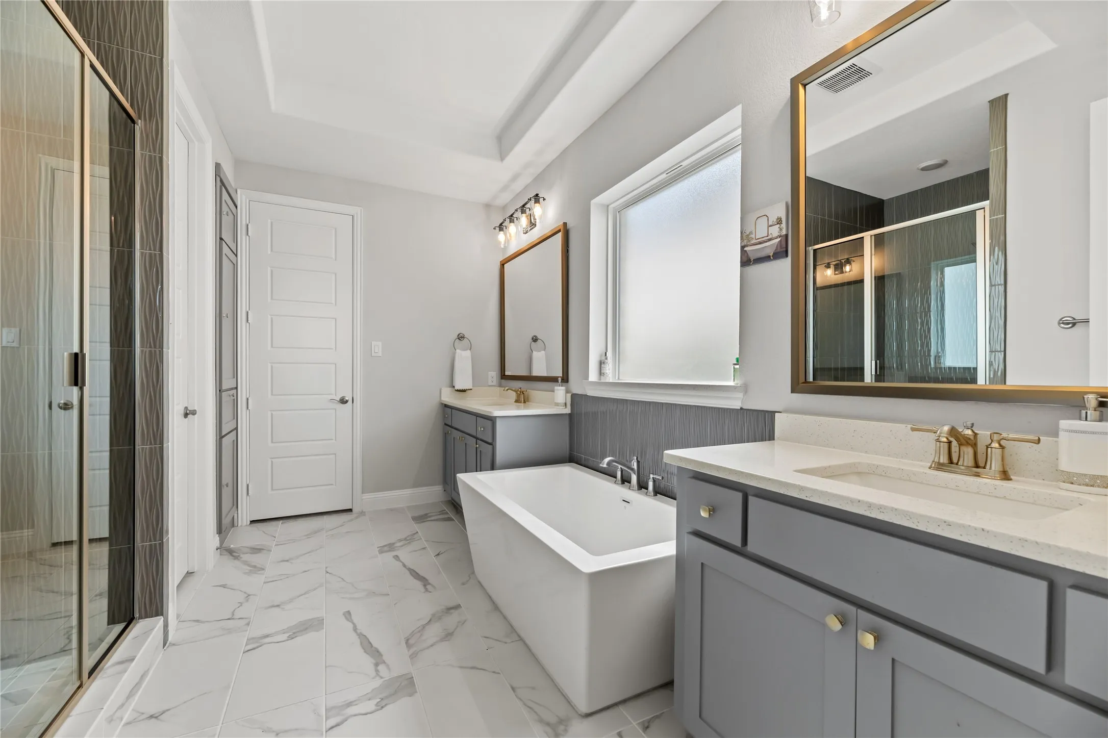 Single Family Residence For Rent in Collin County , 10609 Grayhead Drive, Frisco, Texas 75035, 5 Bedroom, 4 Bathroom, 2 Garage spaces, 3,670 Sqft, built in 2023, mls#21366420, Real Estate Agent in Frisco, Homes For Rent in Collin county, Homes For Rent in Frisco, Realtor in Frisco Texas, Real Estate Brokerage Independent Realty Texas, Luminita Cordes Realtor