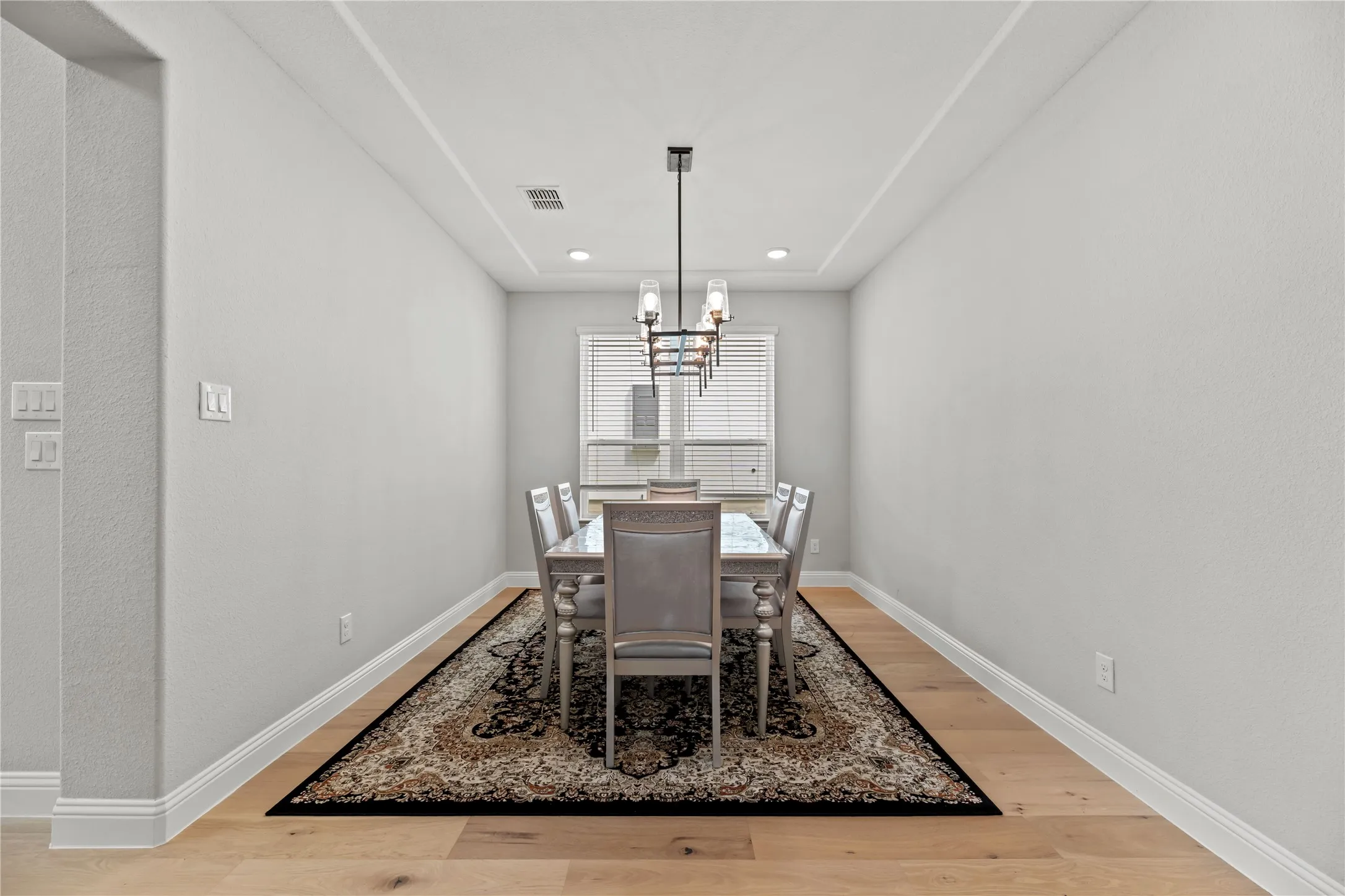 Single Family Residence For Rent in Collin County , 10609 Grayhead Drive, Frisco, Texas 75035, 5 Bedroom, 4 Bathroom, 2 Garage spaces, 3,670 Sqft, built in 2023, mls#21366420, Real Estate Agent in Frisco, Homes For Rent in Collin county, Homes For Rent in Frisco, Realtor in Frisco Texas, Real Estate Brokerage Independent Realty Texas, Luminita Cordes Realtor