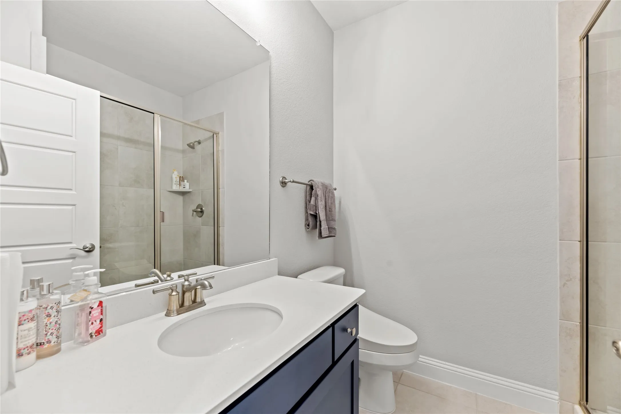 Single Family Residence For Rent in Collin County , 10609 Grayhead Drive, Frisco, Texas 75035, 5 Bedroom, 4 Bathroom, 2 Garage spaces, 3,670 Sqft, built in 2023, mls#21366420, Real Estate Agent in Frisco, Homes For Rent in Collin county, Homes For Rent in Frisco, Realtor in Frisco Texas, Real Estate Brokerage Independent Realty Texas, Luminita Cordes Realtor