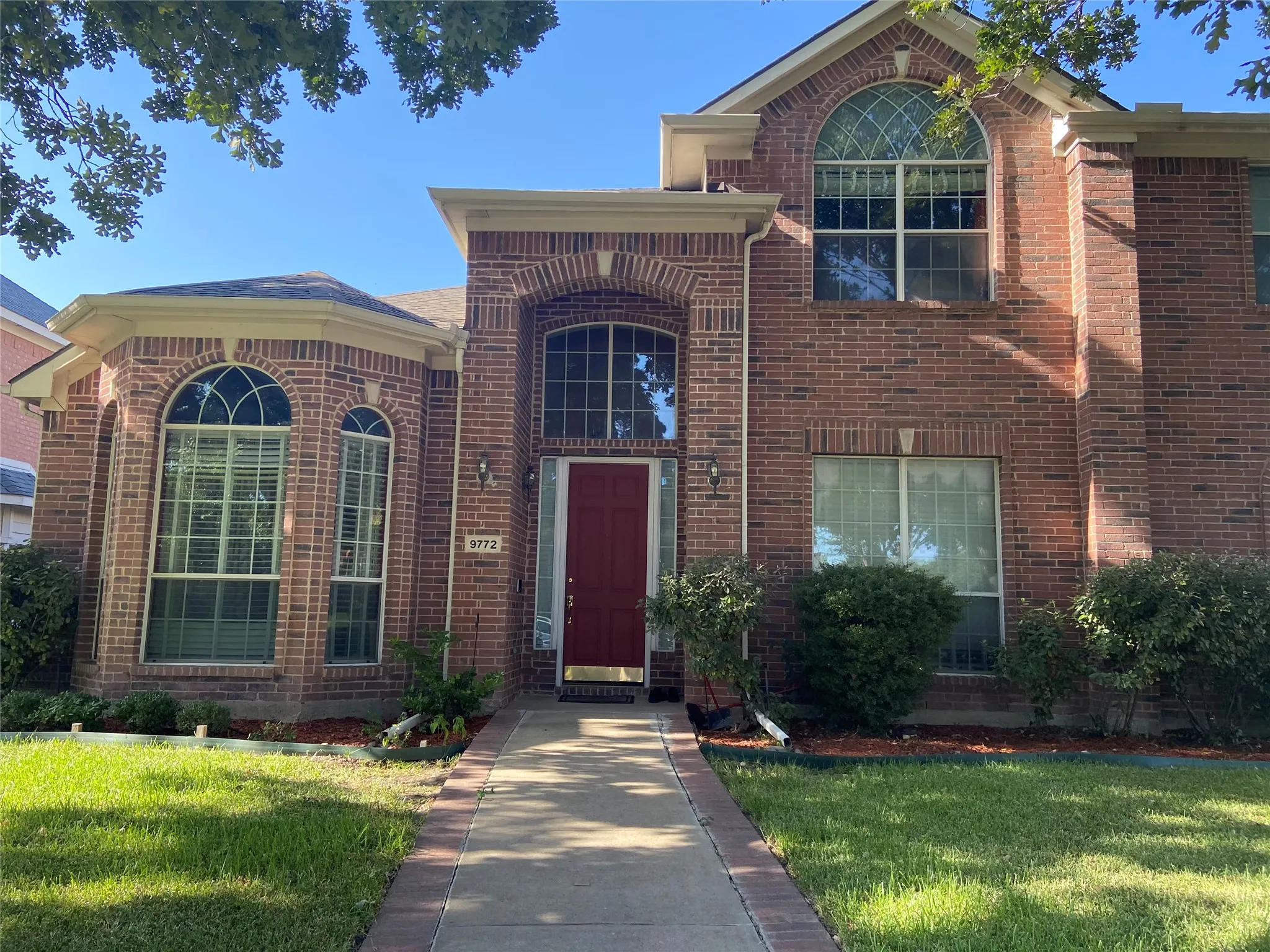Single Family Residence For Sale in Collin County , 9772 Camino Real, Frisco, Texas 75035, 4 Bedroom, 4 Bathroom, 2 Garage spaces, 3,482 Sqft, built in 2002, mls#21360078, Real Estate Agent in Frisco, Homes For Sale in Collin county, Homes For Sale in Frisco, Realtor in Frisco Texas, Real Estate Brokerage Independent Realty Texas, Luminita Cordes Realtor