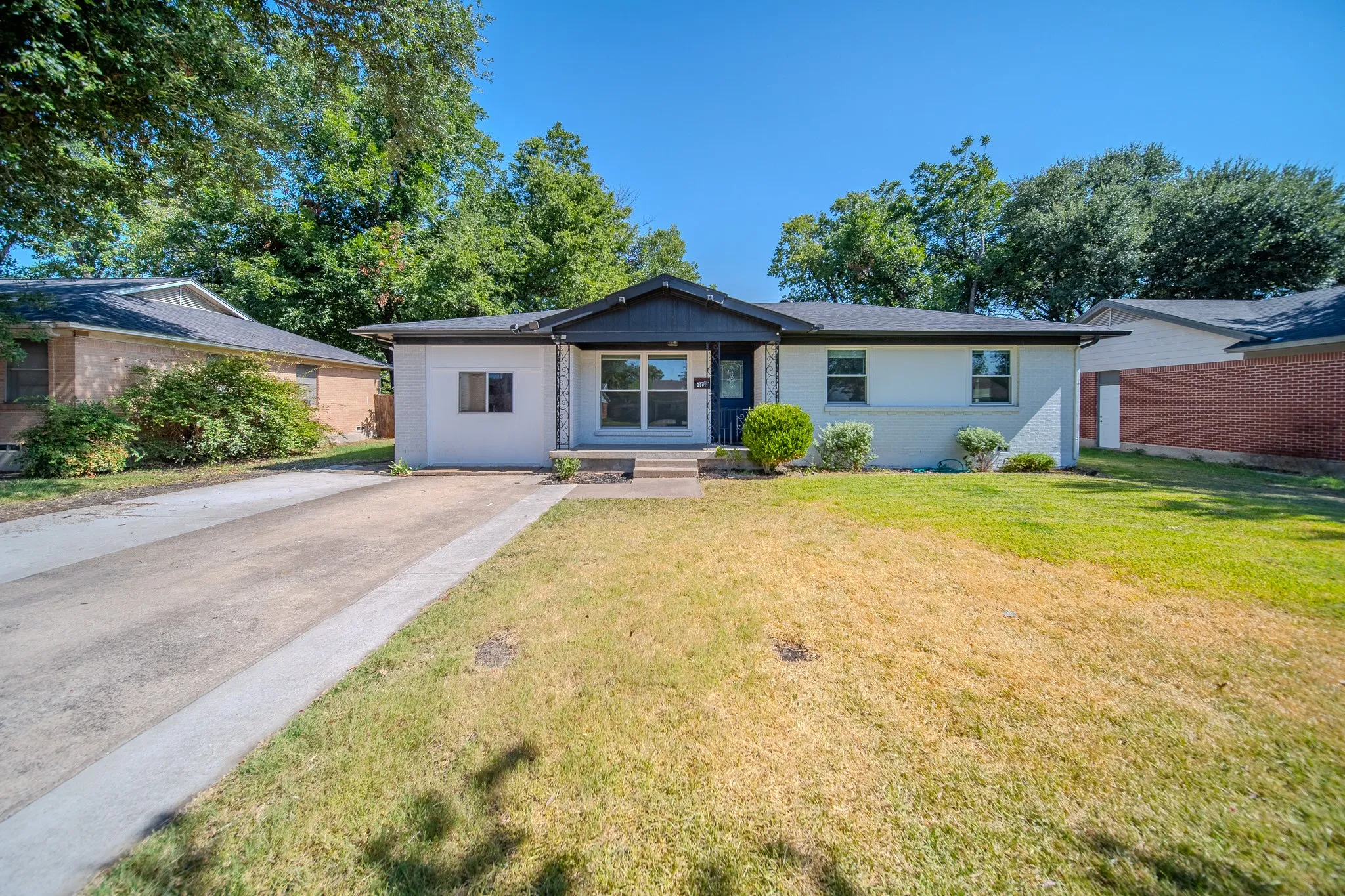 Single Family Residence For Sale in Dallas County , 2901 Maple Drive, Garland, Texas 75042, 4 Bedroom, 2 Bathroom, Garage spaces, 1,277 Sqft, built in 1958, mls#21366707, Real Estate Agent in Garland, Homes For Sale in Dallas county, Homes For Sale in Garland, Realtor in Garland Texas, Real Estate Brokerage Independent Realty Texas, Luminita Cordes Realtor