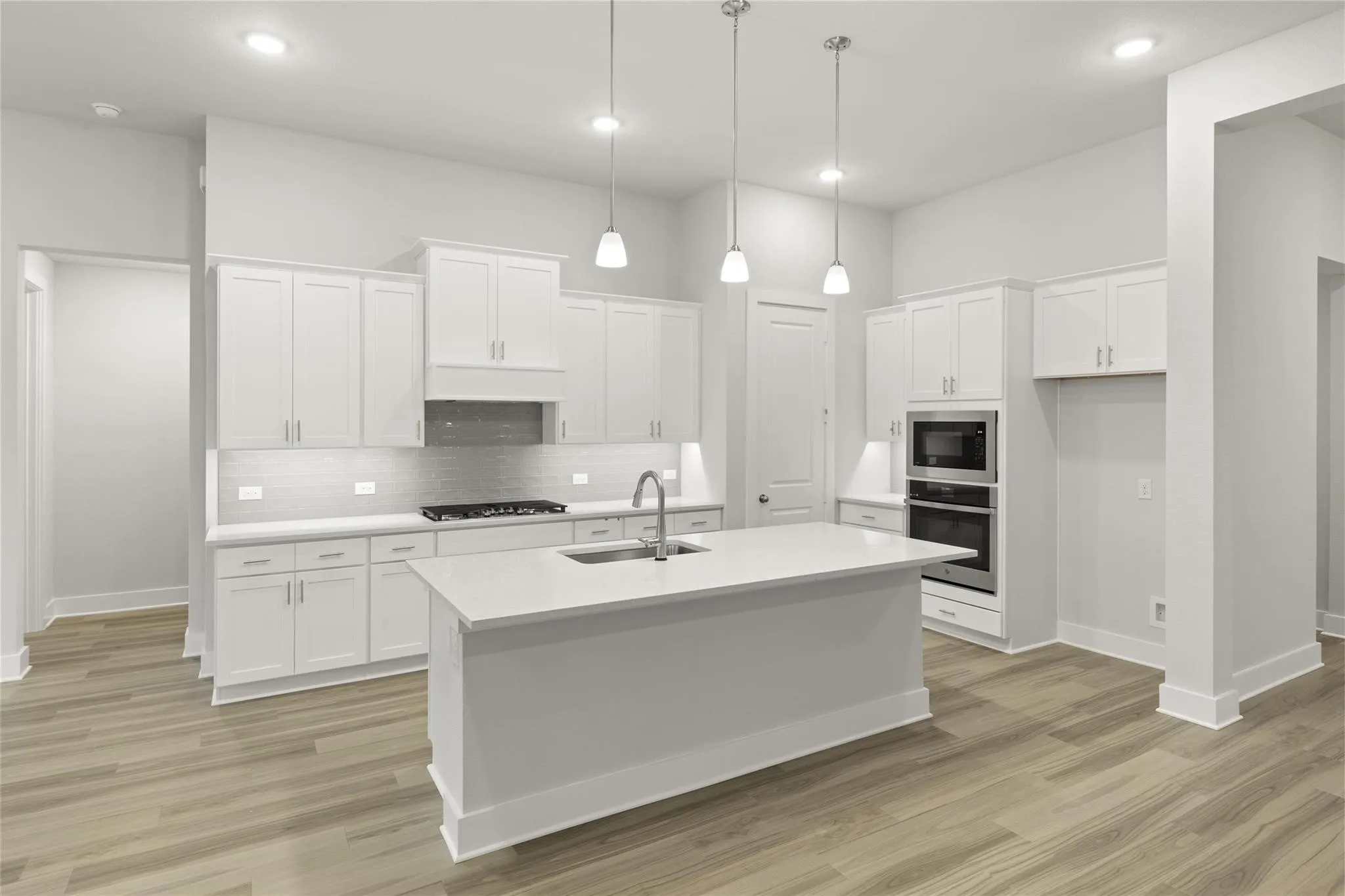 Single Family Residence For Rent in Denton County , 653 Begonia Way, Little Elm, Texas 76227, 3 Bedroom, 2 Bathroom, 2 Garage spaces, 2,257 Sqft, built in 2024, mls#21366885, Real Estate Agent in Little Elm, Homes For Rent in Denton county, Homes For Rent in Little Elm, Realtor in Little Elm Texas, Real Estate Brokerage Independent Realty Texas, Luminita Cordes Realtor