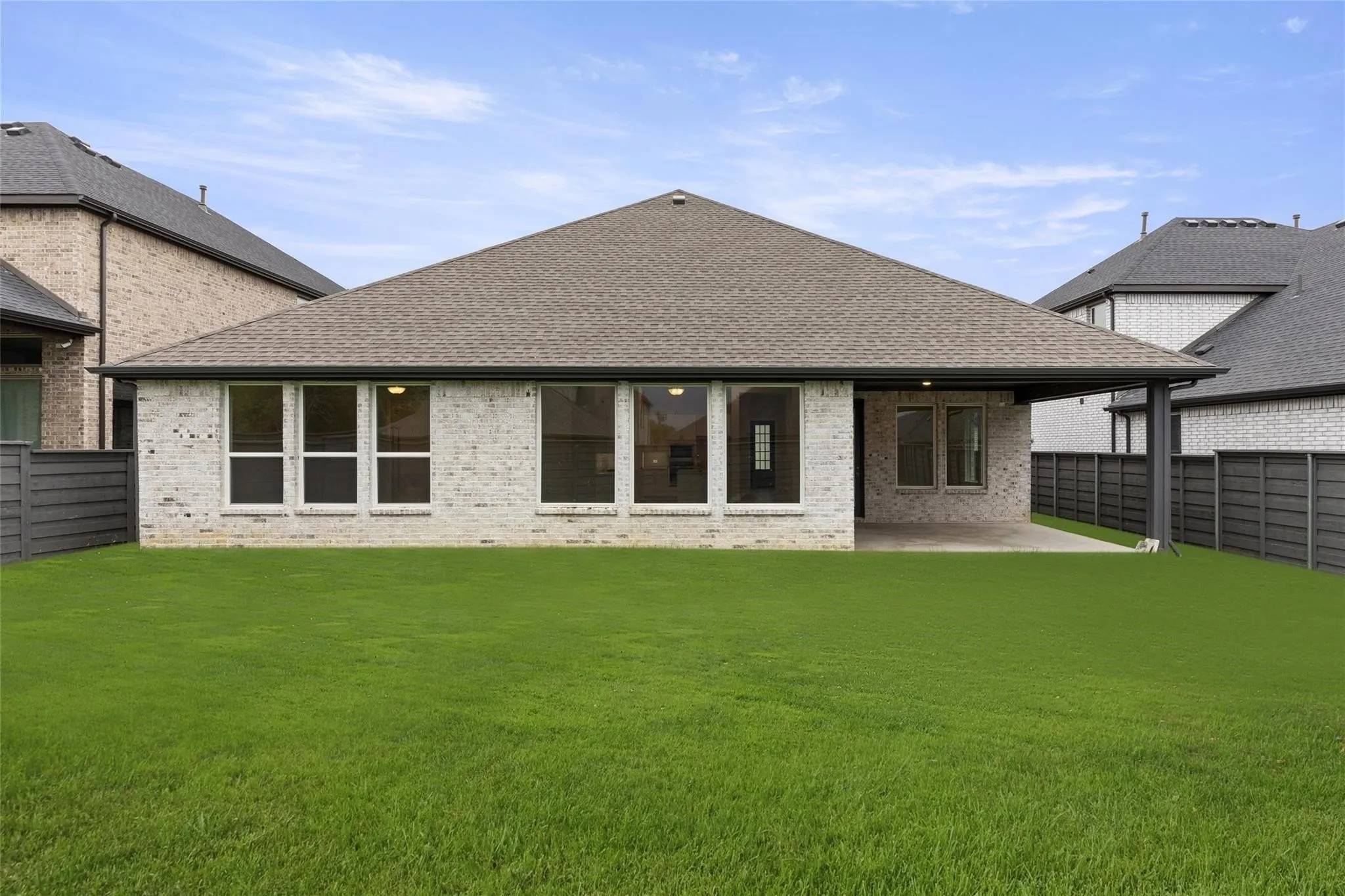 Single Family Residence For Rent in Denton County , 653 Begonia Way, Little Elm, Texas 76227, 3 Bedroom, 2 Bathroom, 2 Garage spaces, 2,257 Sqft, built in 2024, mls#21366885, Real Estate Agent in Little Elm, Homes For Rent in Denton county, Homes For Rent in Little Elm, Realtor in Little Elm Texas, Real Estate Brokerage Independent Realty Texas, Luminita Cordes Realtor