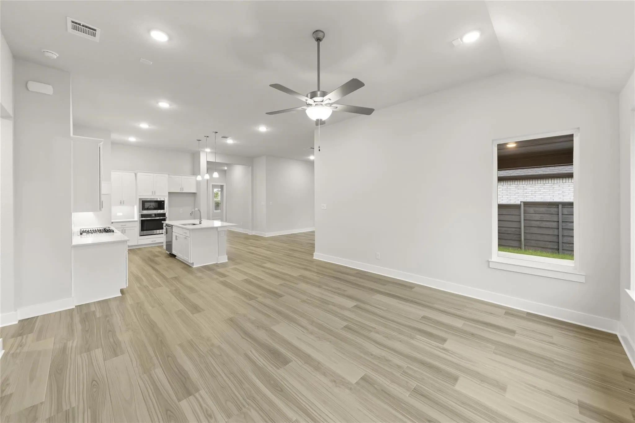 Single Family Residence For Rent in Denton County , 653 Begonia Way, Little Elm, Texas 76227, 3 Bedroom, 2 Bathroom, 2 Garage spaces, 2,257 Sqft, built in 2024, mls#21366885, Real Estate Agent in Little Elm, Homes For Rent in Denton county, Homes For Rent in Little Elm, Realtor in Little Elm Texas, Real Estate Brokerage Independent Realty Texas, Luminita Cordes Realtor