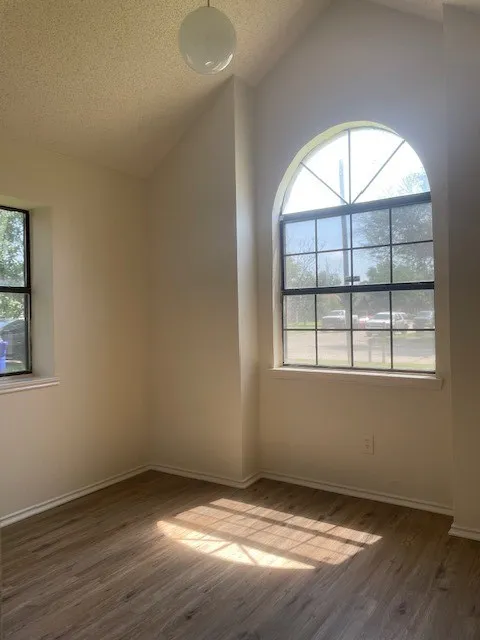 Single Family Residence For Sale in Dallas County , 2115 Sunset Drive, Balch Springs, Texas 75180, 3 Bedroom, 2 Bathroom, 1 Garage spaces, 1,212 Sqft, built in 1986, mls#21360954, Real Estate Agent in Balch Springs, Homes For Sale in Dallas county, Homes For Sale in Balch Springs, Realtor in Balch Springs Texas, Real Estate Brokerage Independent Realty Texas, Luminita Cordes Realtor