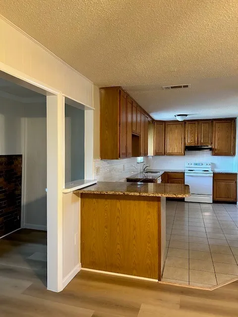 Single Family Residence For Sale in Dallas County , 725 Keystone Street, Mesquite, Texas 75149, 3 Bedroom, 2 Bathroom, Garage spaces, 1,713 Sqft, built in 1970, mls#21360932, Real Estate Agent in Mesquite, Homes For Sale in Dallas county, Homes For Sale in Mesquite, Realtor in Mesquite Texas, Real Estate Brokerage Independent Realty Texas, Luminita Cordes Realtor
