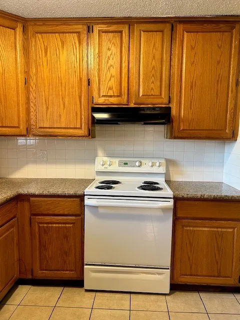 Single Family Residence For Sale in Dallas County , 725 Keystone Street, Mesquite, Texas 75149, 3 Bedroom, 2 Bathroom, Garage spaces, 1,713 Sqft, built in 1970, mls#21360932, Real Estate Agent in Mesquite, Homes For Sale in Dallas county, Homes For Sale in Mesquite, Realtor in Mesquite Texas, Real Estate Brokerage Independent Realty Texas, Luminita Cordes Realtor