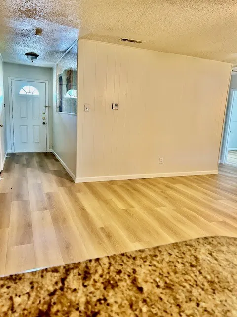 Single Family Residence For Sale in Dallas County , 725 Keystone Street, Mesquite, Texas 75149, 3 Bedroom, 2 Bathroom, Garage spaces, 1,713 Sqft, built in 1970, mls#21360932, Real Estate Agent in Mesquite, Homes For Sale in Dallas county, Homes For Sale in Mesquite, Realtor in Mesquite Texas, Real Estate Brokerage Independent Realty Texas, Luminita Cordes Realtor
