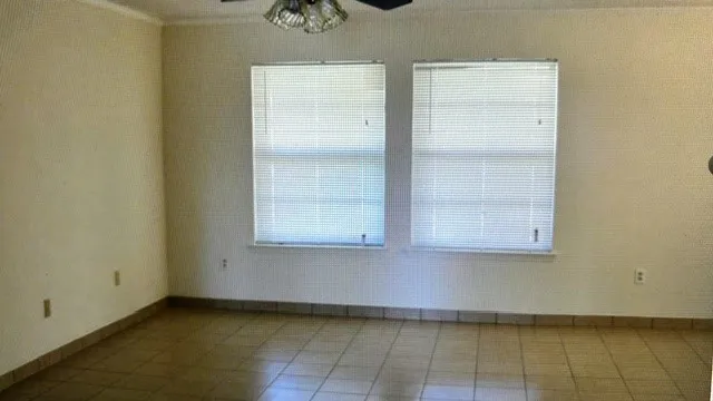 Single Family Residence For Sale in Dallas County , 1425 Virgie Joe Drive, Mesquite, Texas 75149, 3 Bedroom, 2 Bathroom, 2 Garage spaces, 1,209 Sqft, built in 1972, mls#21360479, Real Estate Agent in Mesquite, Homes For Sale in Dallas county, Homes For Sale in Mesquite, Realtor in Mesquite Texas, Real Estate Brokerage Independent Realty Texas, Luminita Cordes Realtor