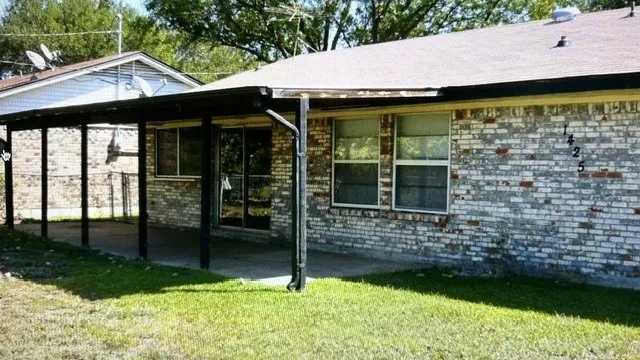Single Family Residence For Sale in Dallas County , 1425 Virgie Joe Drive, Mesquite, Texas 75149, 3 Bedroom, 2 Bathroom, 2 Garage spaces, 1,209 Sqft, built in 1972, mls#21360479, Real Estate Agent in Mesquite, Homes For Sale in Dallas county, Homes For Sale in Mesquite, Realtor in Mesquite Texas, Real Estate Brokerage Independent Realty Texas, Luminita Cordes Realtor