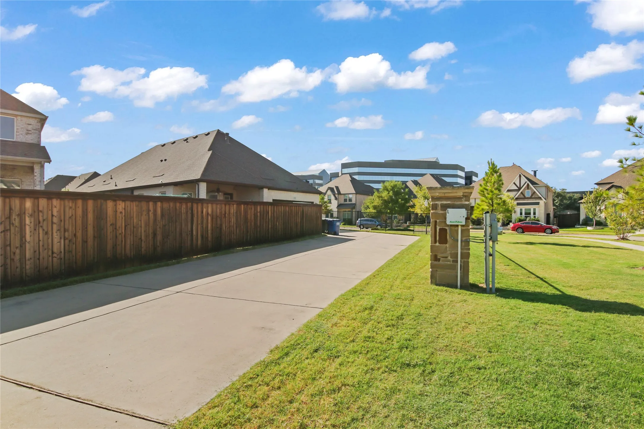 Single Family Residence For Sale in Dallas County , 12505 Amesbury Way, Farmers Branch, Texas 75234, 3 Bedroom, 3 Bathroom, 2 Garage spaces, 2,311 Sqft, built in 2019, mls#21366877, Real Estate Agent in Farmers Branch, Homes For Sale in Dallas county, Homes For Sale in Farmers Branch, Realtor in Farmers Branch Texas, Real Estate Brokerage Independent Realty Texas, Luminita Cordes Realtor