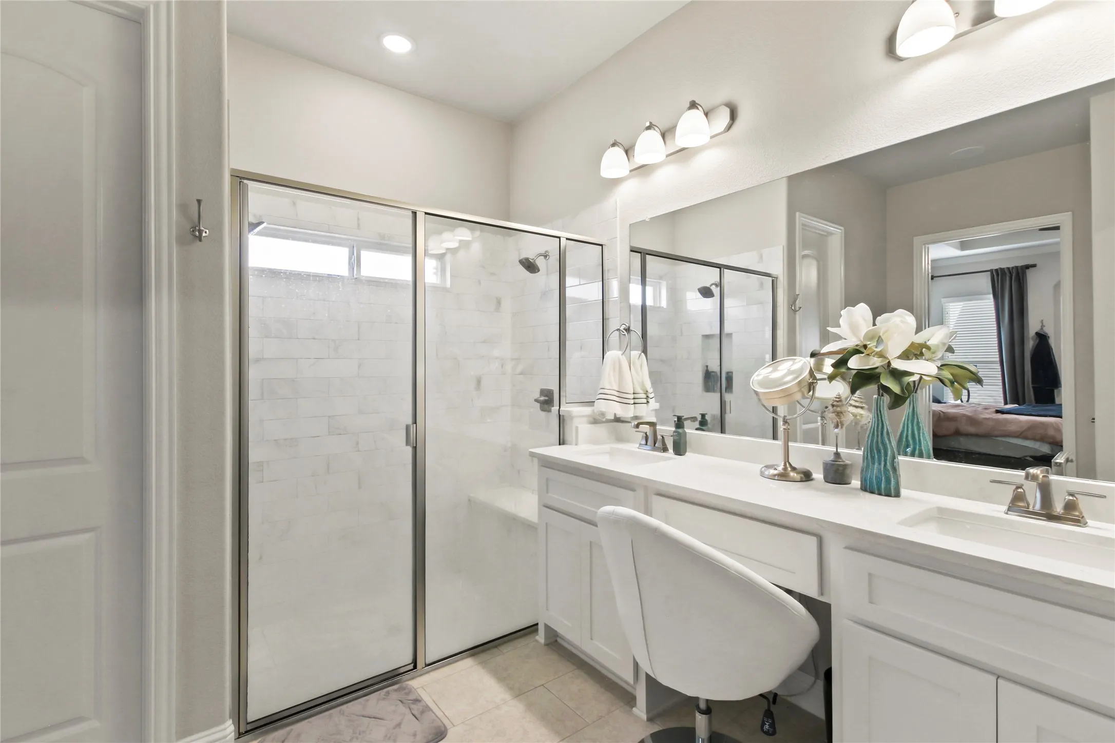 Single Family Residence For Sale in Dallas County , 12505 Amesbury Way, Farmers Branch, Texas 75234, 3 Bedroom, 3 Bathroom, 2 Garage spaces, 2,311 Sqft, built in 2019, mls#21366877, Real Estate Agent in Farmers Branch, Homes For Sale in Dallas county, Homes For Sale in Farmers Branch, Realtor in Farmers Branch Texas, Real Estate Brokerage Independent Realty Texas, Luminita Cordes Realtor