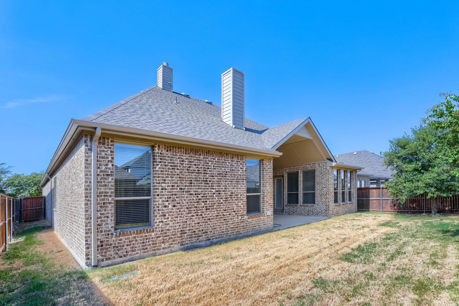 Single Family Residence For Sale in Collin County , 1649 Olive Avenue, Celina, Texas 75009, 3 Bedroom, 3 Bathroom, 2 Garage spaces, 2,688 Sqft, built in 2016, mls#21366395, Real Estate Agent in Celina, Homes For Sale in Collin county, Homes For Sale in Celina, Realtor in Celina Texas, Real Estate Brokerage Independent Realty Texas, Luminita Cordes Realtor