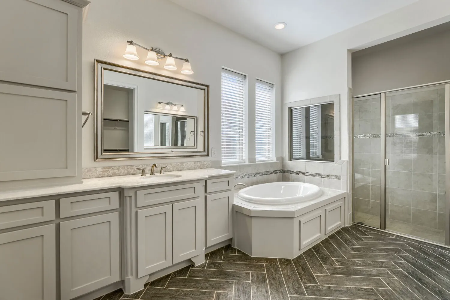 Single Family Residence For Sale in Collin County , 1649 Olive Avenue, Celina, Texas 75009, 3 Bedroom, 3 Bathroom, 2 Garage spaces, 2,688 Sqft, built in 2016, mls#21366395, Real Estate Agent in Celina, Homes For Sale in Collin county, Homes For Sale in Celina, Realtor in Celina Texas, Real Estate Brokerage Independent Realty Texas, Luminita Cordes Realtor