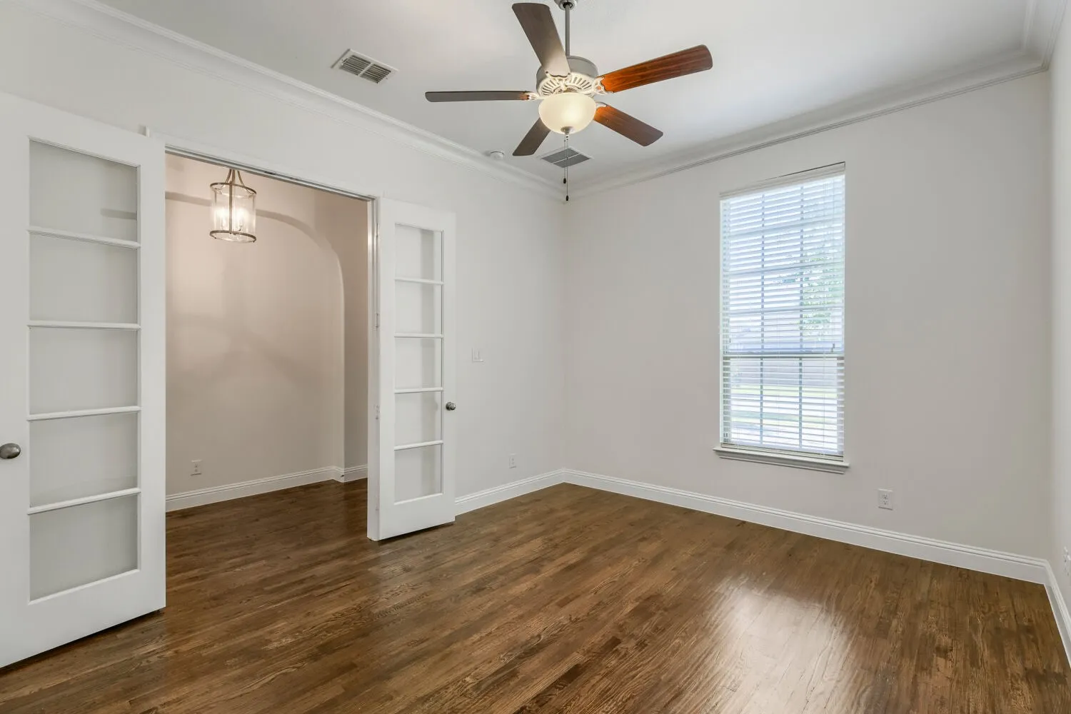 Single Family Residence For Sale in Collin County , 1649 Olive Avenue, Celina, Texas 75009, 3 Bedroom, 3 Bathroom, 2 Garage spaces, 2,688 Sqft, built in 2016, mls#21366395, Real Estate Agent in Celina, Homes For Sale in Collin county, Homes For Sale in Celina, Realtor in Celina Texas, Real Estate Brokerage Independent Realty Texas, Luminita Cordes Realtor