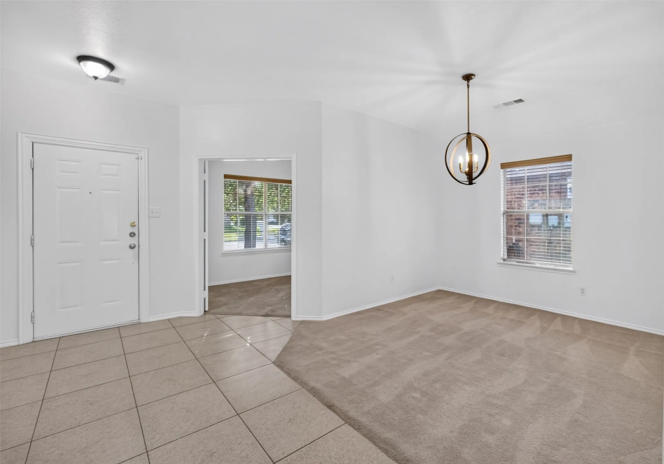 Single Family Residence For Rent in Tarrant County , 5916 Crestview Drive, Grand Prairie, Texas 75052, 4 Bedroom, 2 Bathroom, 2 Garage spaces, 2,235 Sqft, built in 2008, mls#21366889, Real Estate Agent in Grand Prairie, Homes For Rent in Tarrant county, Homes For Rent in Grand Prairie, Realtor in Grand Prairie Texas, Real Estate Brokerage Independent Realty Texas, Luminita Cordes Realtor