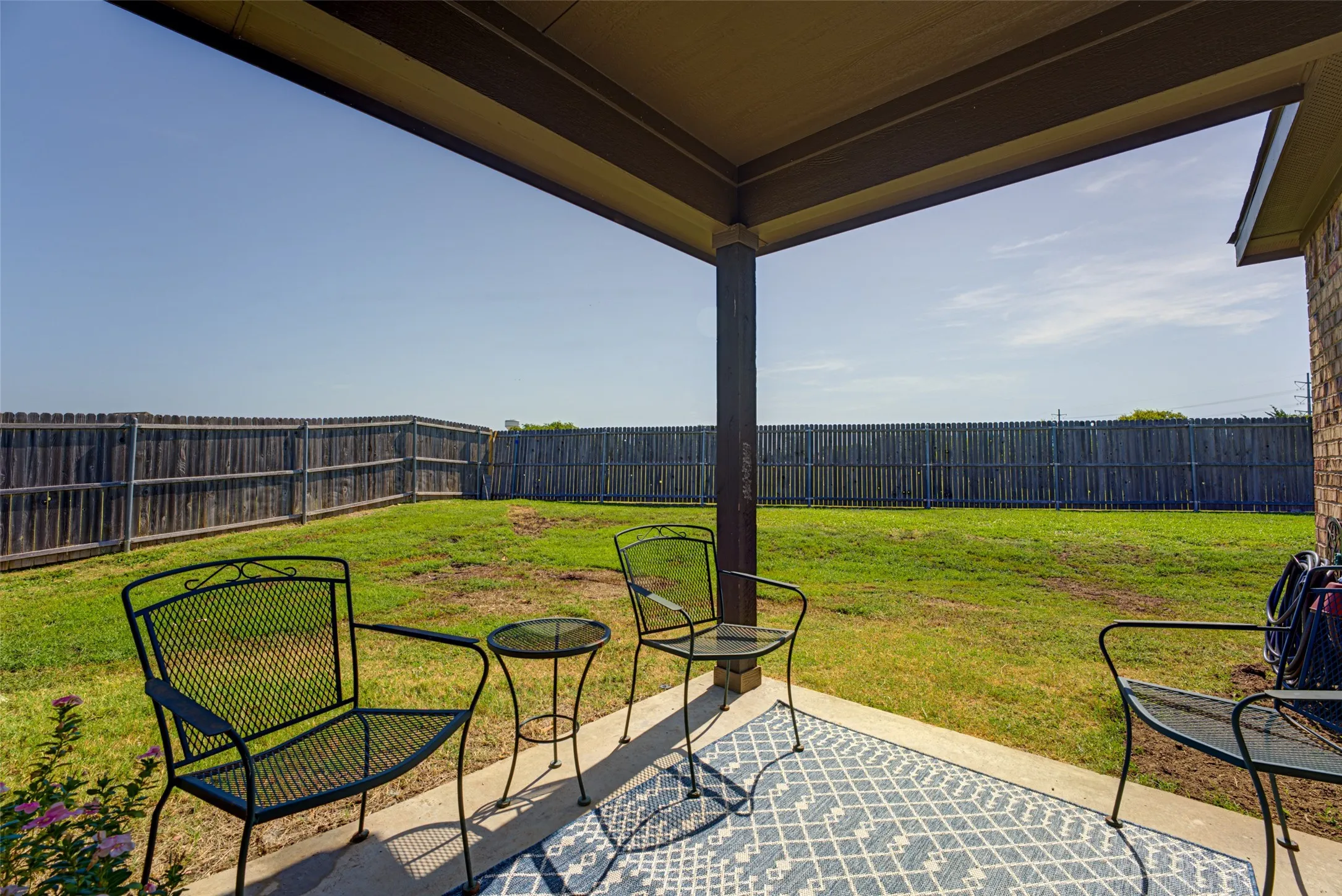Single Family Residence For Sale in Rockwall County , 924 Mcgehee Court, Fate, Texas 75087, 3 Bedroom, 2 Bathroom, 2 Garage spaces, 2,159 Sqft, built in 2018, mls#21354649, Real Estate Agent in Fate, Homes For Sale in Rockwall county, Homes For Sale in Fate, Realtor in Fate Texas, Real Estate Brokerage Independent Realty Texas, Luminita Cordes Realtor