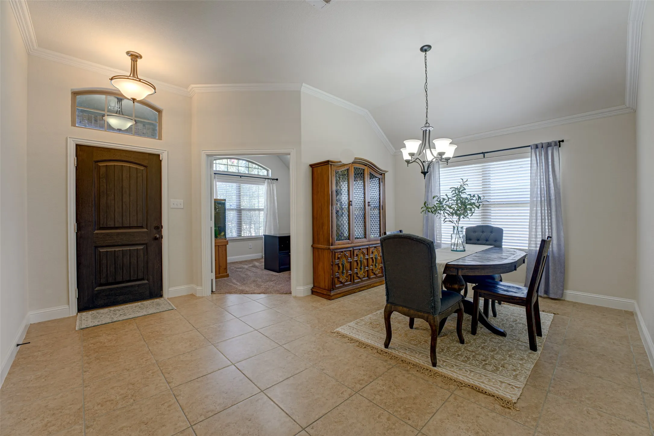 Single Family Residence For Sale in Rockwall County , 924 Mcgehee Court, Fate, Texas 75087, 3 Bedroom, 2 Bathroom, 2 Garage spaces, 2,159 Sqft, built in 2018, mls#21354649, Real Estate Agent in Fate, Homes For Sale in Rockwall county, Homes For Sale in Fate, Realtor in Fate Texas, Real Estate Brokerage Independent Realty Texas, Luminita Cordes Realtor