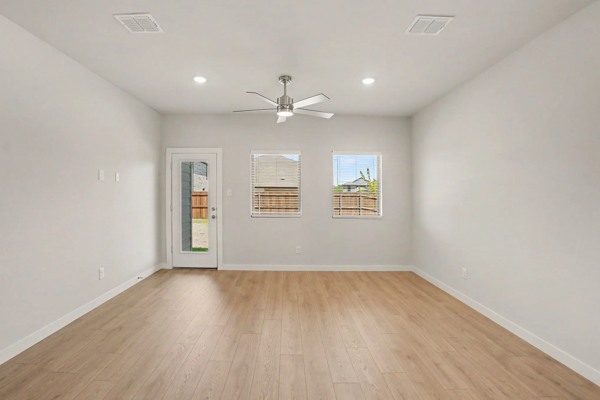 Single Family Residence For Rent in Collin County , 500 Green Grass, Princeton, Texas 75071, 4 Bedroom, 3 Bathroom, 2 Garage spaces, 2,068 Sqft, built in 2026, mls#21366460, Real Estate Agent in Princeton, Homes For Rent in Collin county, Homes For Rent in Princeton, Realtor in Princeton Texas, Real Estate Brokerage Independent Realty Texas, Luminita Cordes Realtor