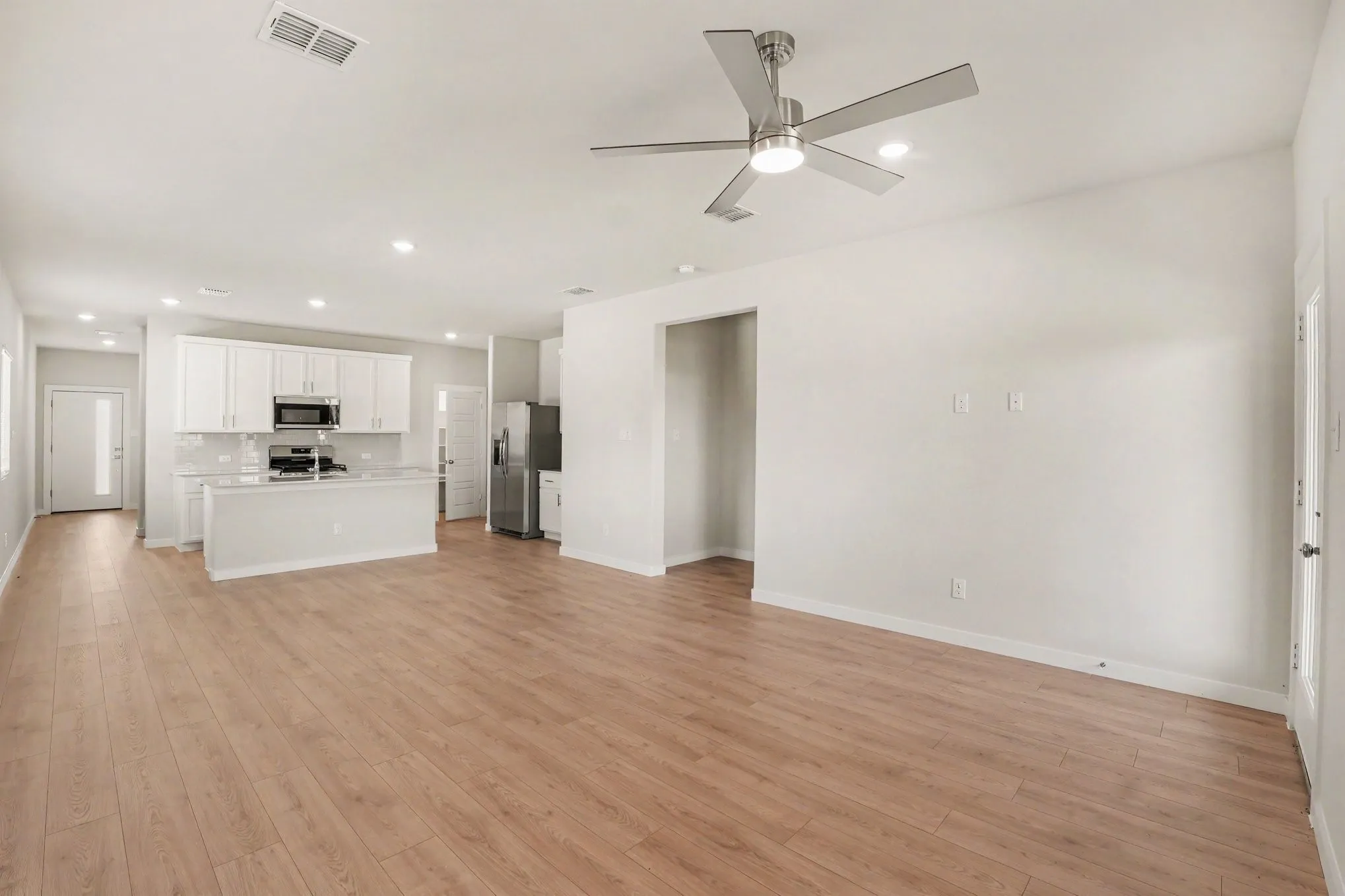 Single Family Residence For Rent in Collin County , 500 Green Grass, Princeton, Texas 75071, 4 Bedroom, 3 Bathroom, 2 Garage spaces, 2,068 Sqft, built in 2026, mls#21366460, Real Estate Agent in Princeton, Homes For Rent in Collin county, Homes For Rent in Princeton, Realtor in Princeton Texas, Real Estate Brokerage Independent Realty Texas, Luminita Cordes Realtor