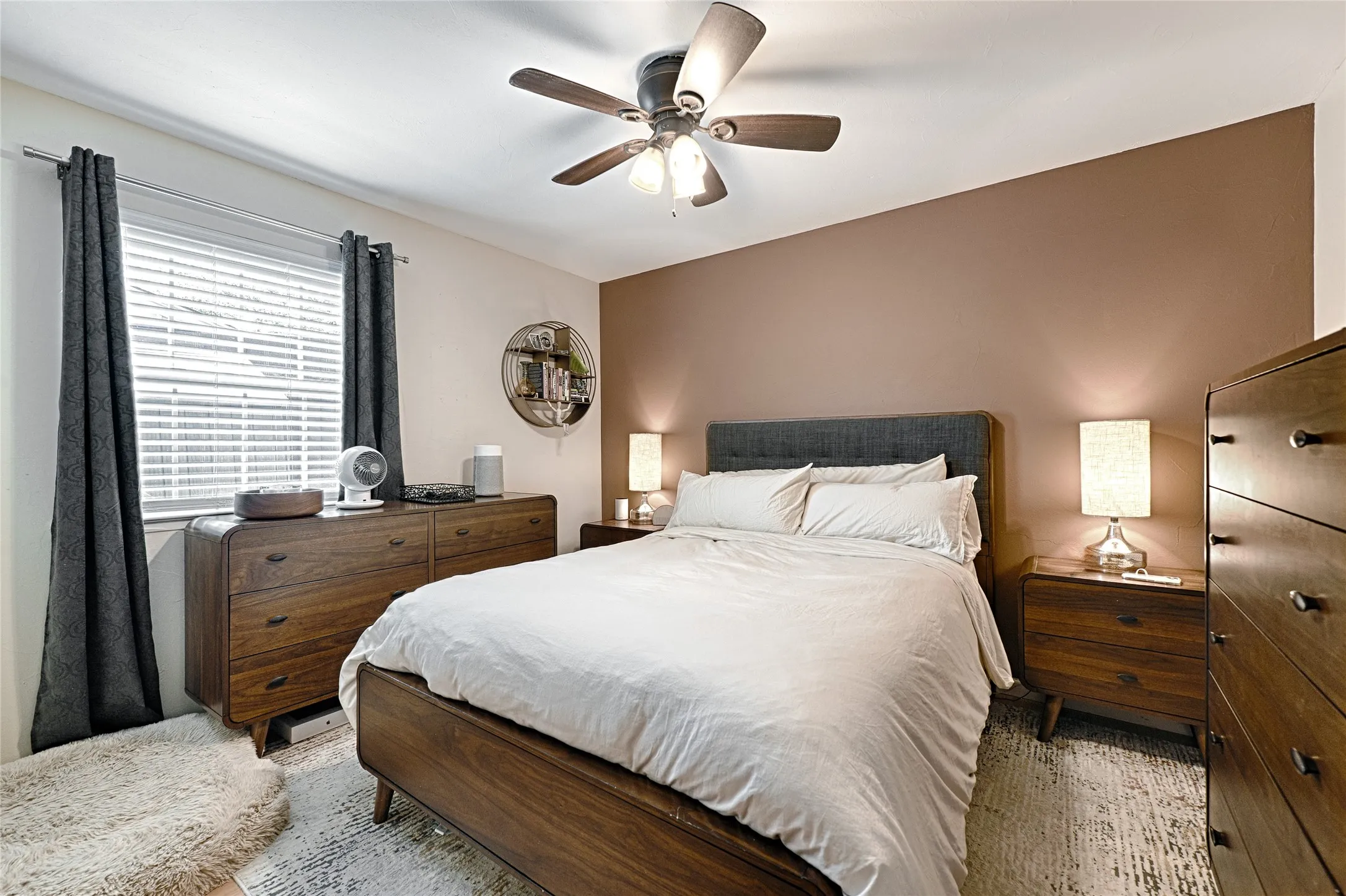 Single Family Residence For Sale in Dallas County , 1339 Winding Trail, Duncanville, Texas 75116, 3 Bedroom, 1 Bathroom, Garage spaces, 1,326 Sqft, built in 1961, mls#21364507, Real Estate Agent in Duncanville, Homes For Sale in Dallas county, Homes For Sale in Duncanville, Realtor in Duncanville Texas, Real Estate Brokerage Independent Realty Texas, Luminita Cordes Realtor