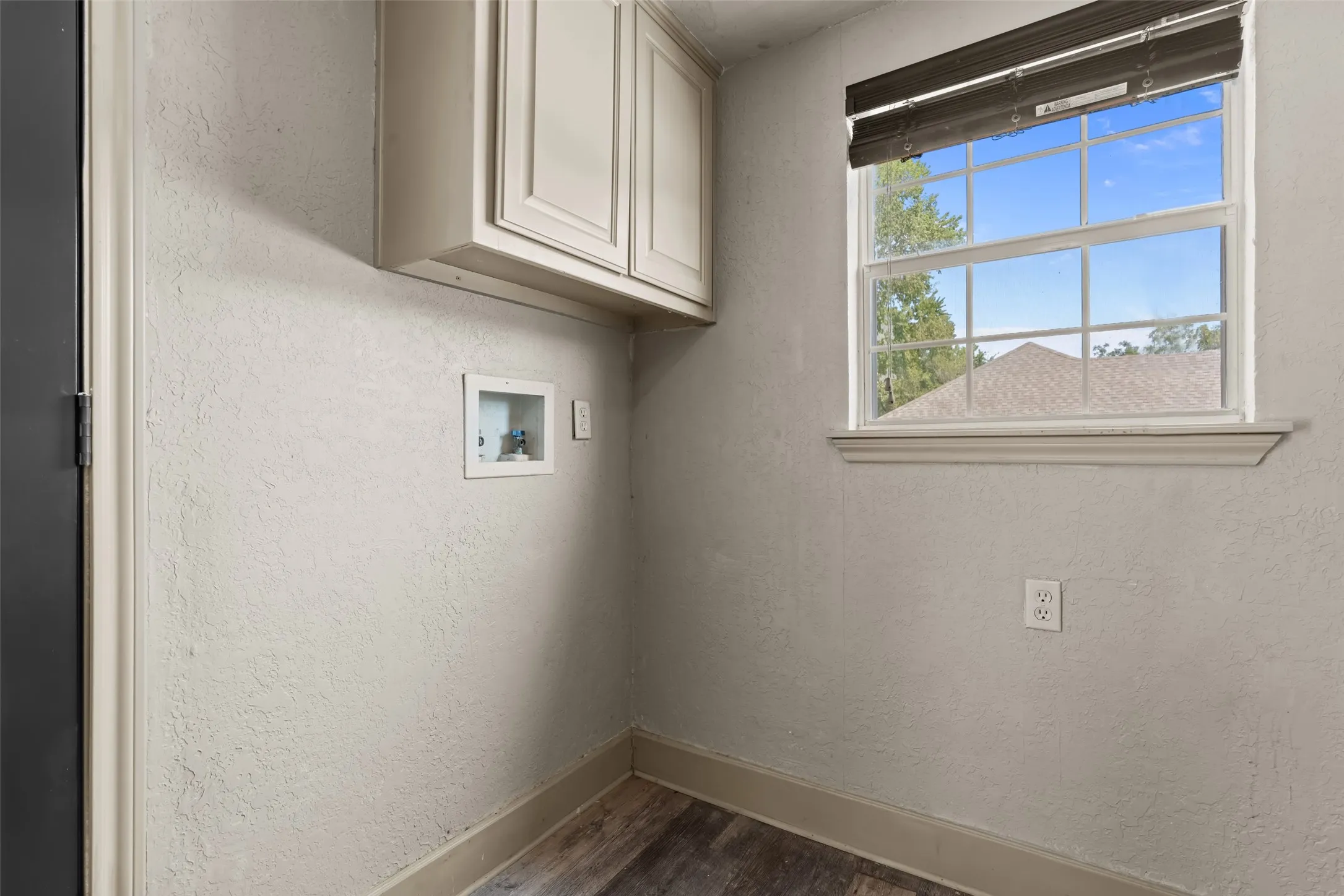 Single Family Residence For Sale in Parker County , 417 N Birch Street, Springtown, Texas 76082, 3 Bedroom, 1 Bathroom, Garage spaces, 996 Sqft, built in 0, mls#21364605, Real Estate Agent in Springtown, Homes For Sale in Parker county, Homes For Sale in Springtown, Realtor in Springtown Texas, Real Estate Brokerage Independent Realty Texas, Luminita Cordes Realtor
